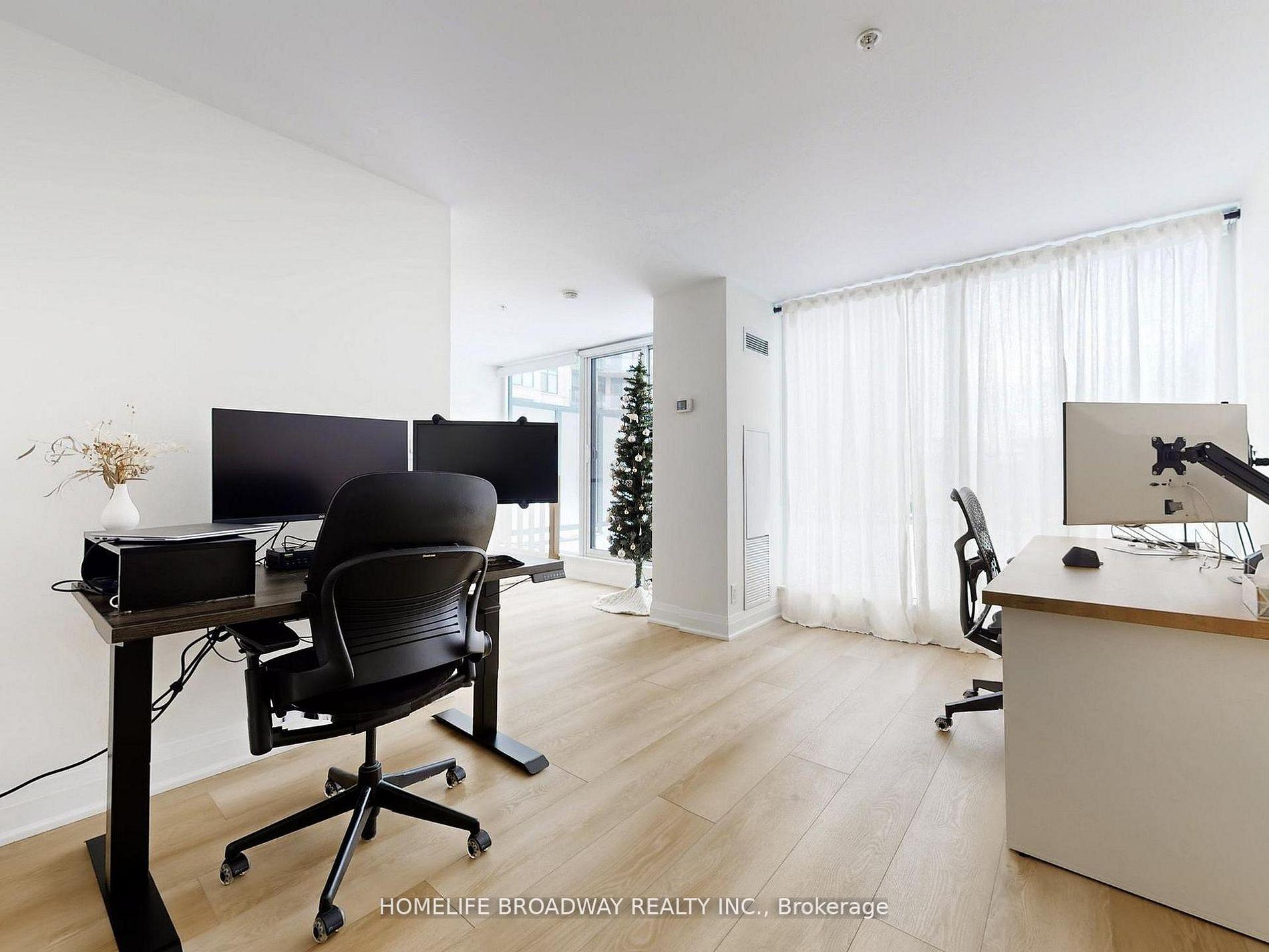 Photo 29 of Unit 112, 24 Woodstream Boulevard, Vaughan, Vaughan Grove — HOMEH