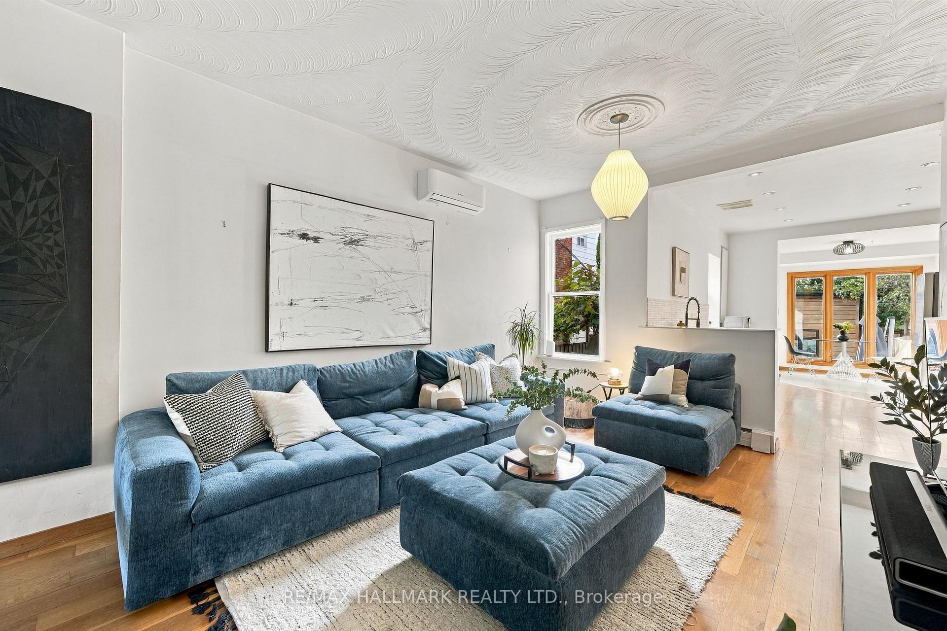 Photo 10 of 31 Wright Avenue, Toronto, Roncesvalles — HOMEH