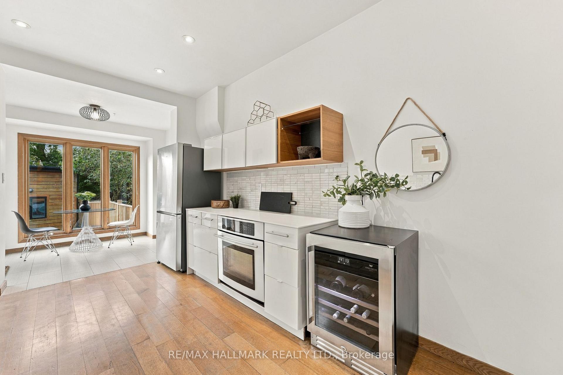 Photo 16 of 31 Wright Avenue, Toronto, Roncesvalles — HOMEH