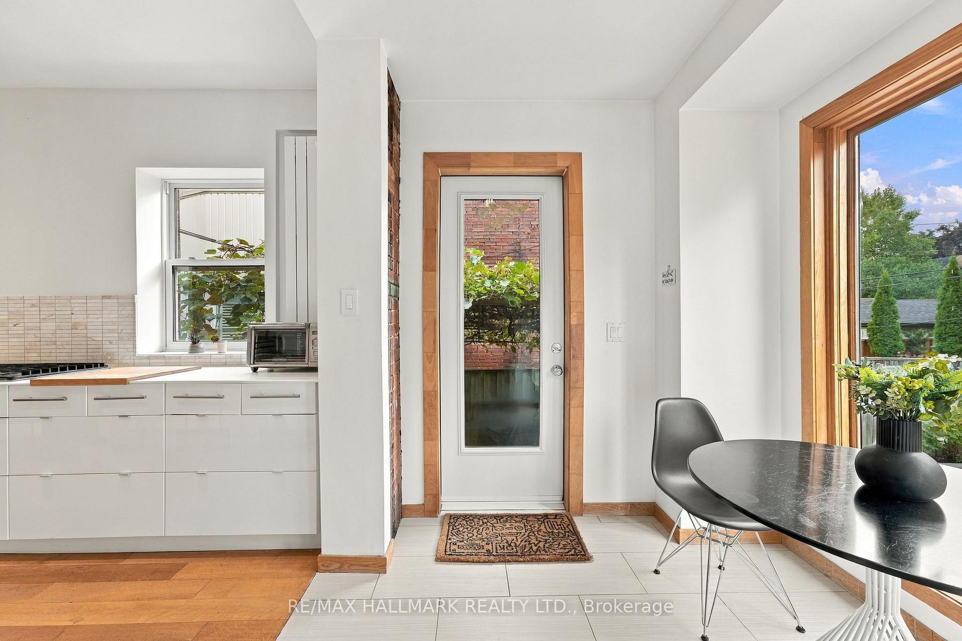 Photo 24 of 31 Wright Avenue, Toronto, Roncesvalles — HOMEH
