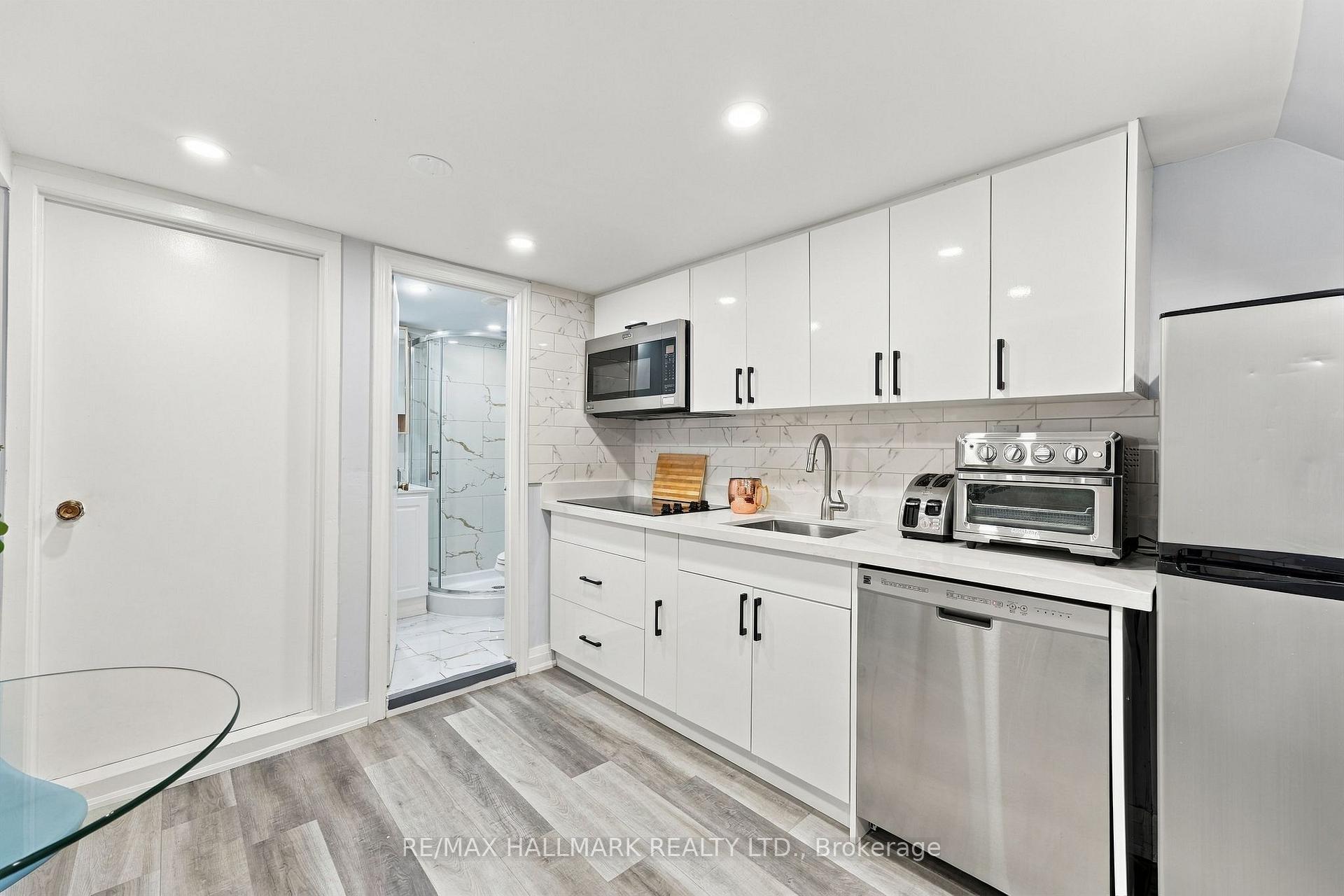 Photo 41 of 31 Wright Avenue, Toronto, Roncesvalles — HOMEH