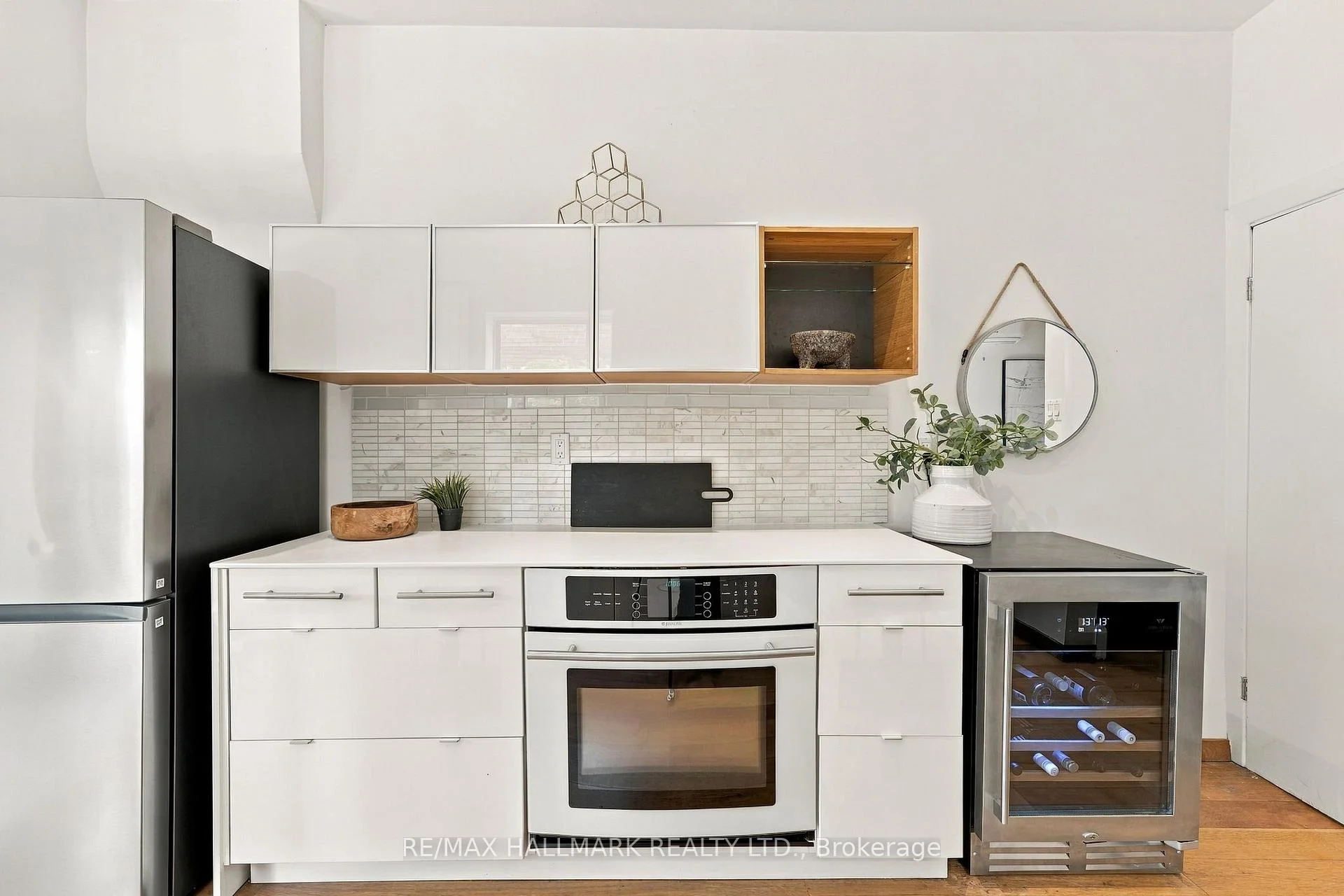 Photo 21 of 31 Wright Avenue, Toronto, Roncesvalles — HOMEH