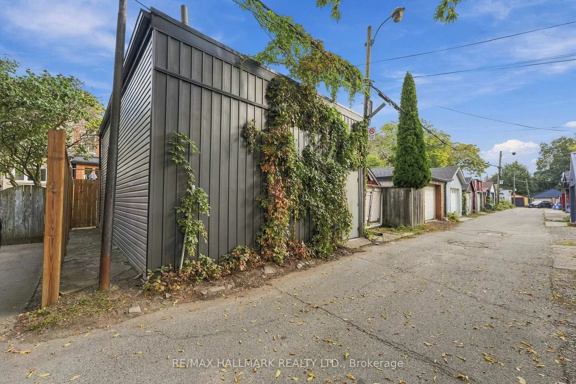Photo 66 of 31 Wright Avenue, Toronto, Roncesvalles — HOMEH