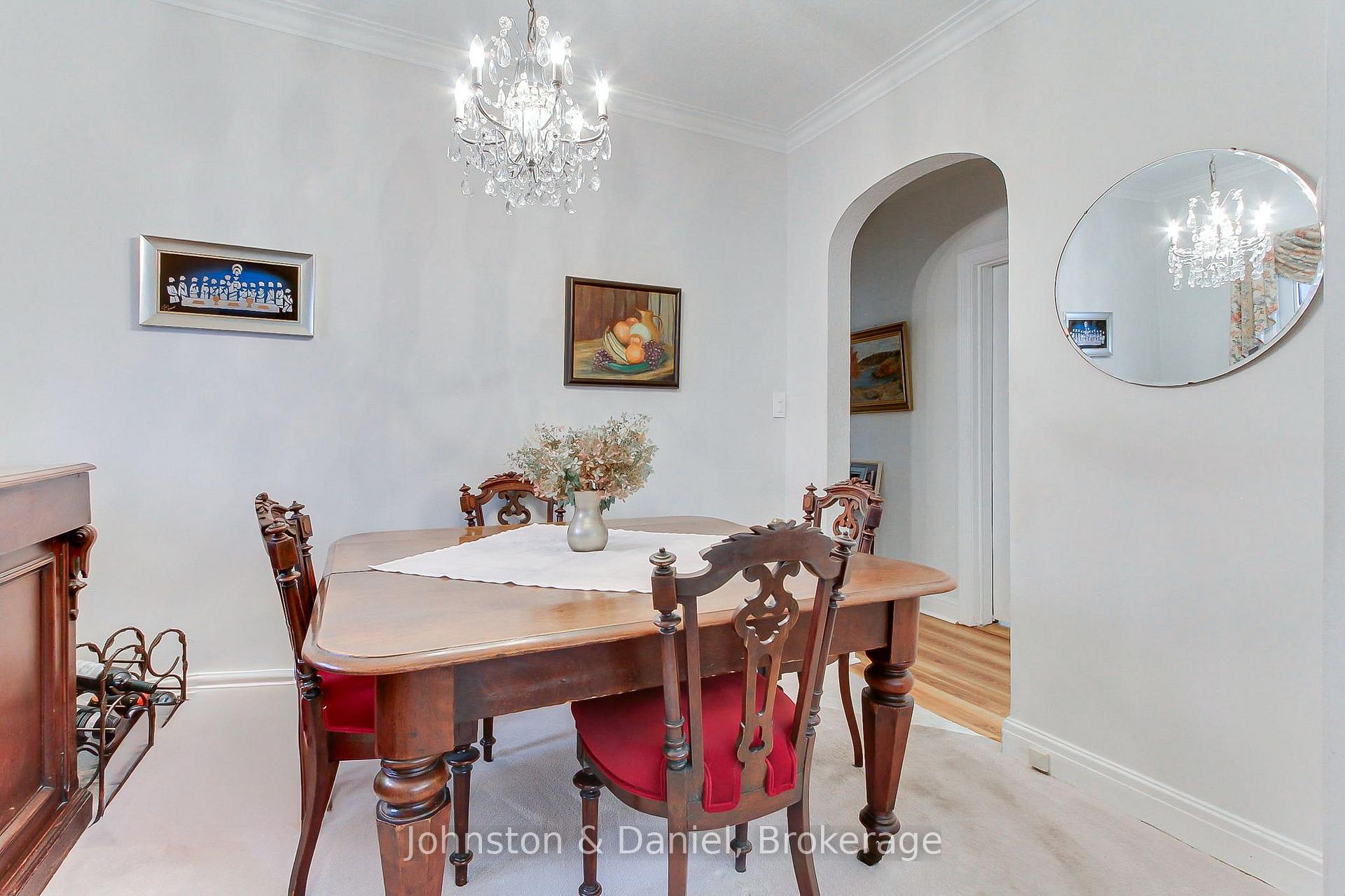 Photo 12 of 162 Donlea Drive, Toronto, Leaside — HOMEH