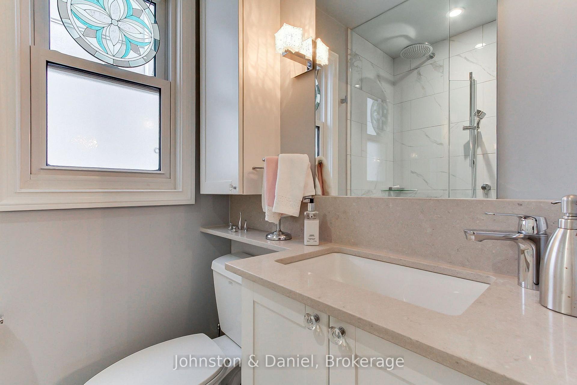 Photo 27 of 162 Donlea Drive, Toronto, Leaside — HOMEH