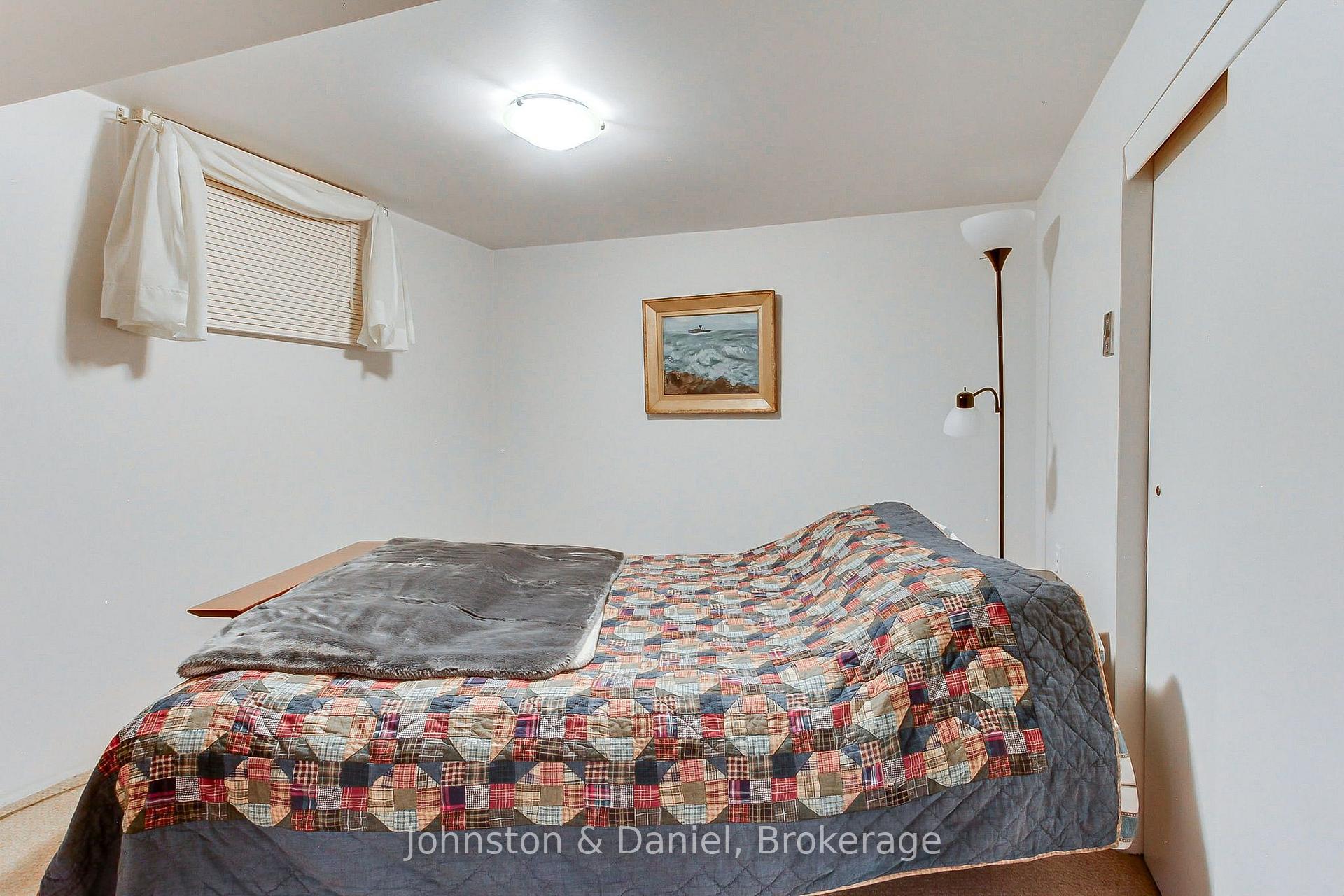 Photo 34 of 162 Donlea Drive, Toronto, Leaside — HOMEH