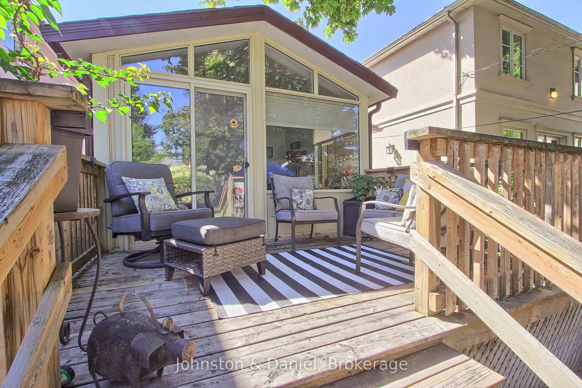 Photo 39 of 162 Donlea Drive, Toronto, Leaside — HOMEH