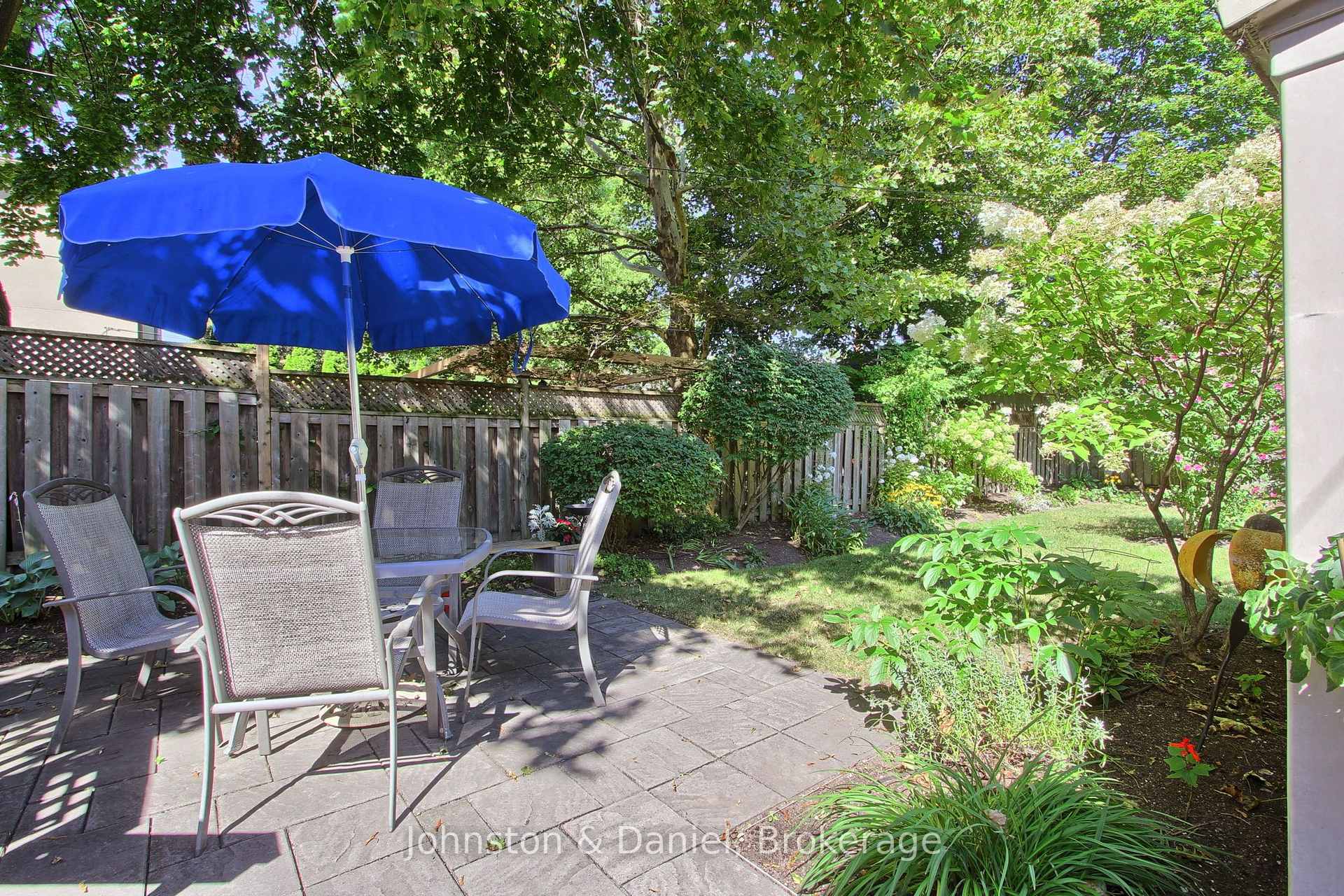 Photo 42 of 162 Donlea Drive, Toronto, Leaside — HOMEH