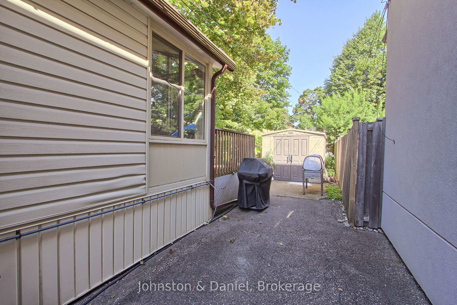 Photo 48 of 162 Donlea Drive, Toronto, Leaside — HOMEH