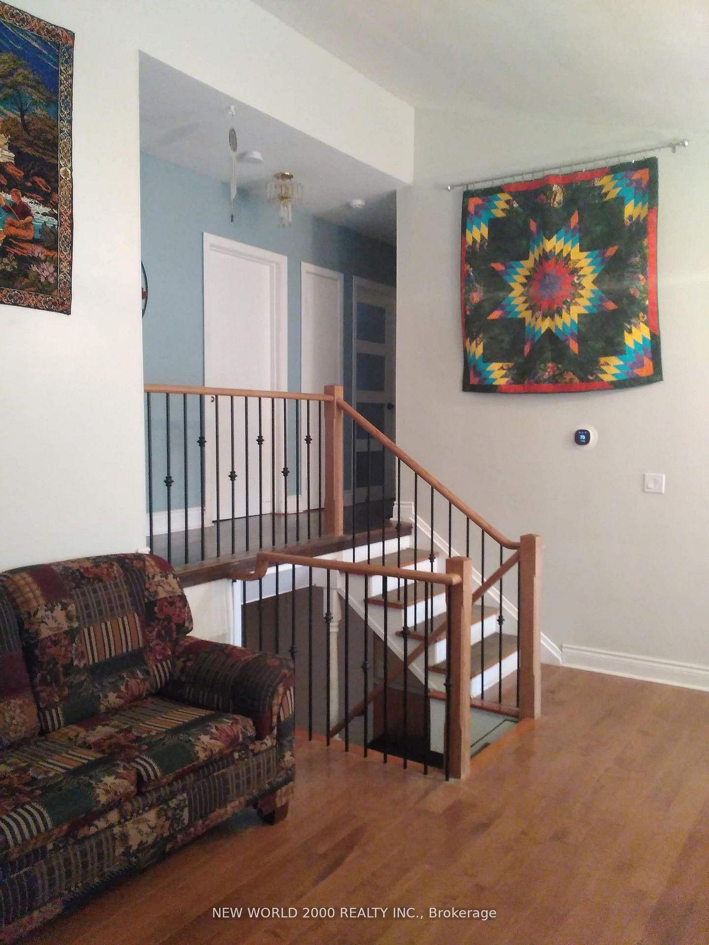 Photo 12 of 920 Greenwood Crescent, Whitby, Downtown Whitby — HOMEH