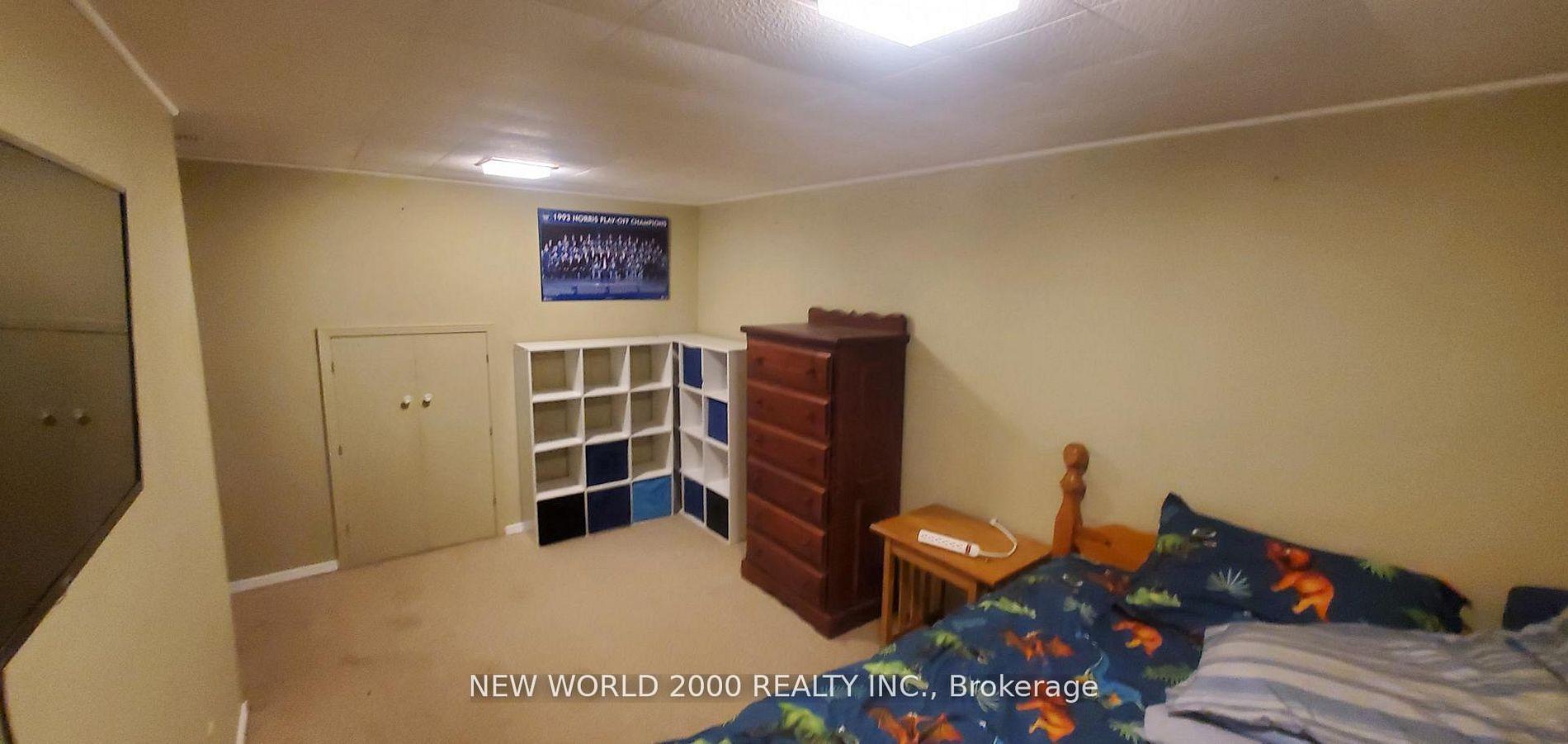Photo 18 of 920 Greenwood Crescent, Whitby, Downtown Whitby — HOMEH