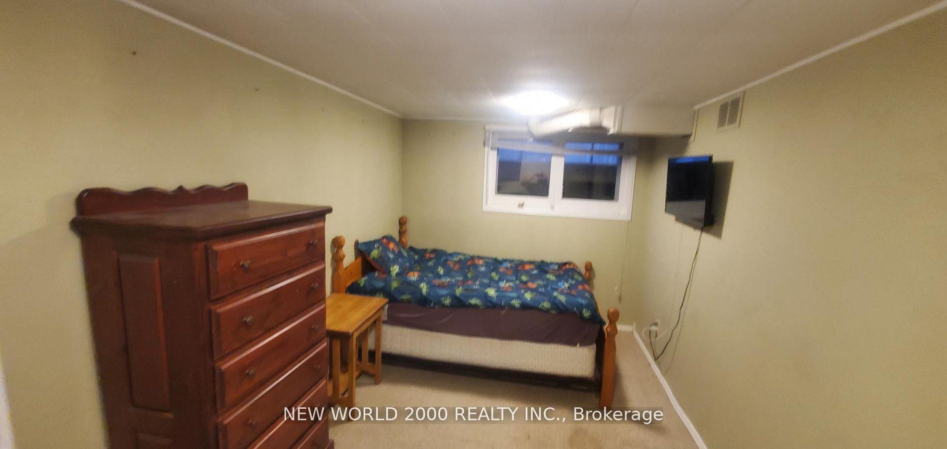 Photo 21 of 920 Greenwood Crescent, Whitby, Downtown Whitby — HOMEH