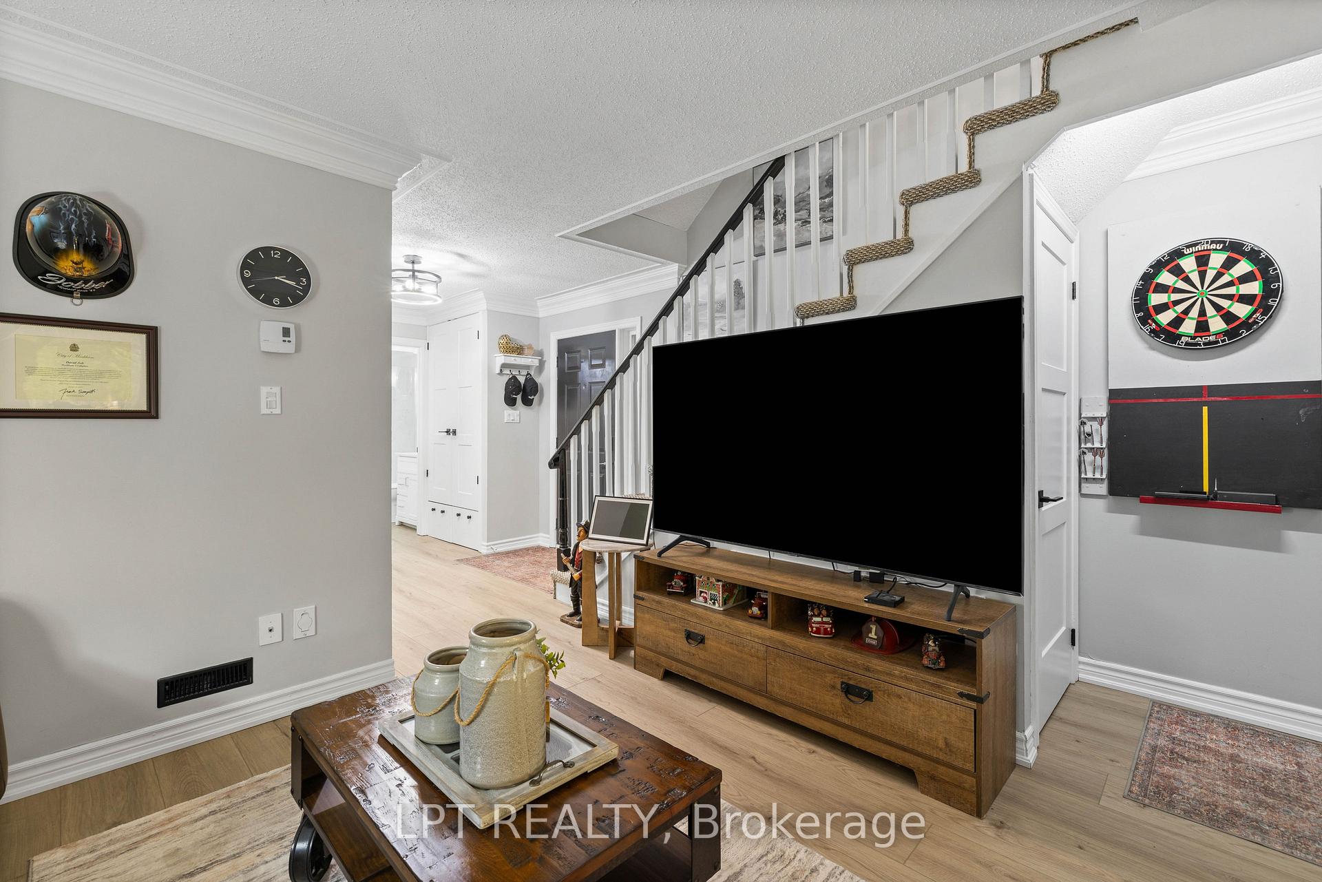 Photo 17 of Unit 1, 30 Laguna Parkway, Ramara, Rural Ramara — HOMEH