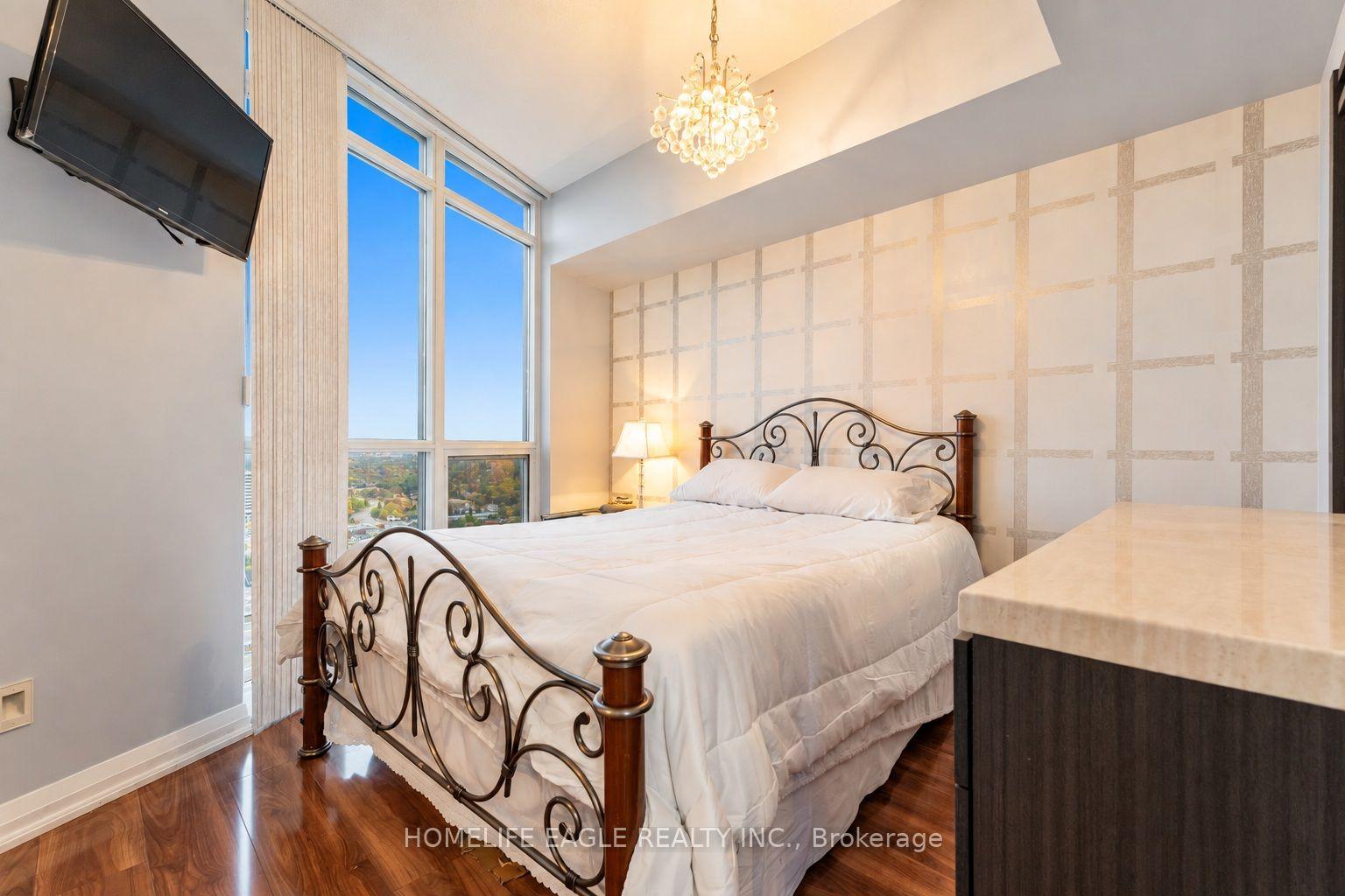 Photo 10 of Unit 3008, 5 Valhalla Inn Road, Etobicoke, Islington-City Centre West — HOMEH