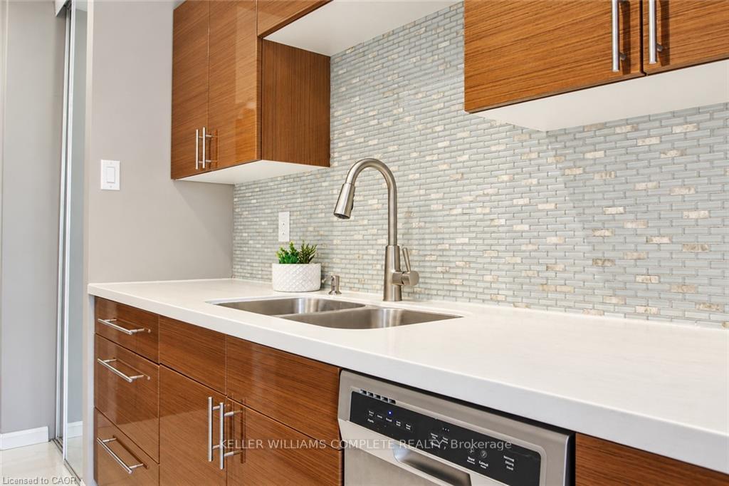 Photo 13 of Unit 705, 1950 Main Street W, Hamilton, Ainslie Wood — HOMEH