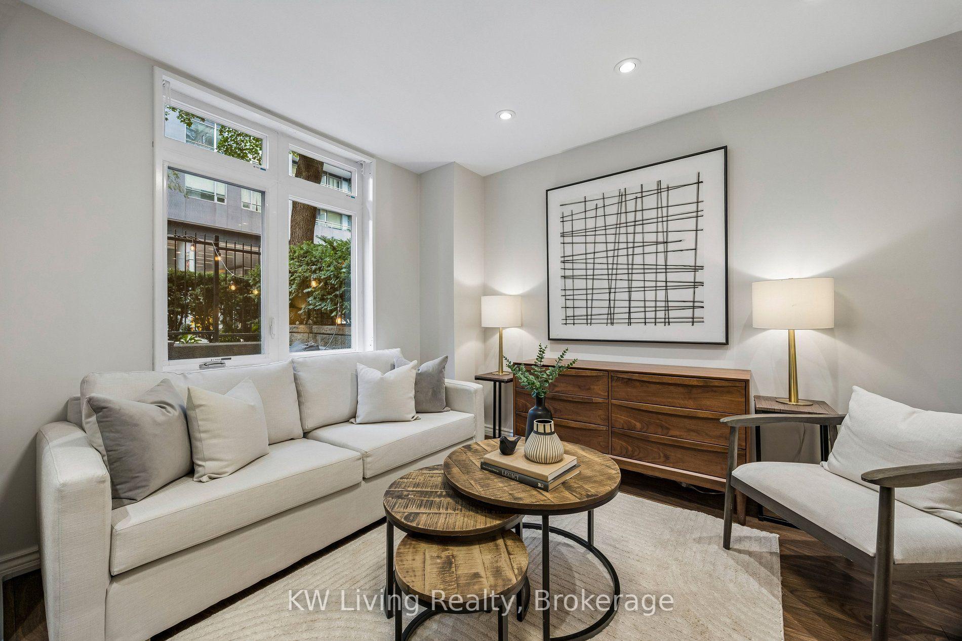 Photo 4 of Unit 3, 87 Lillian Street, Toronto, Mount Pleasant West — HOMEH