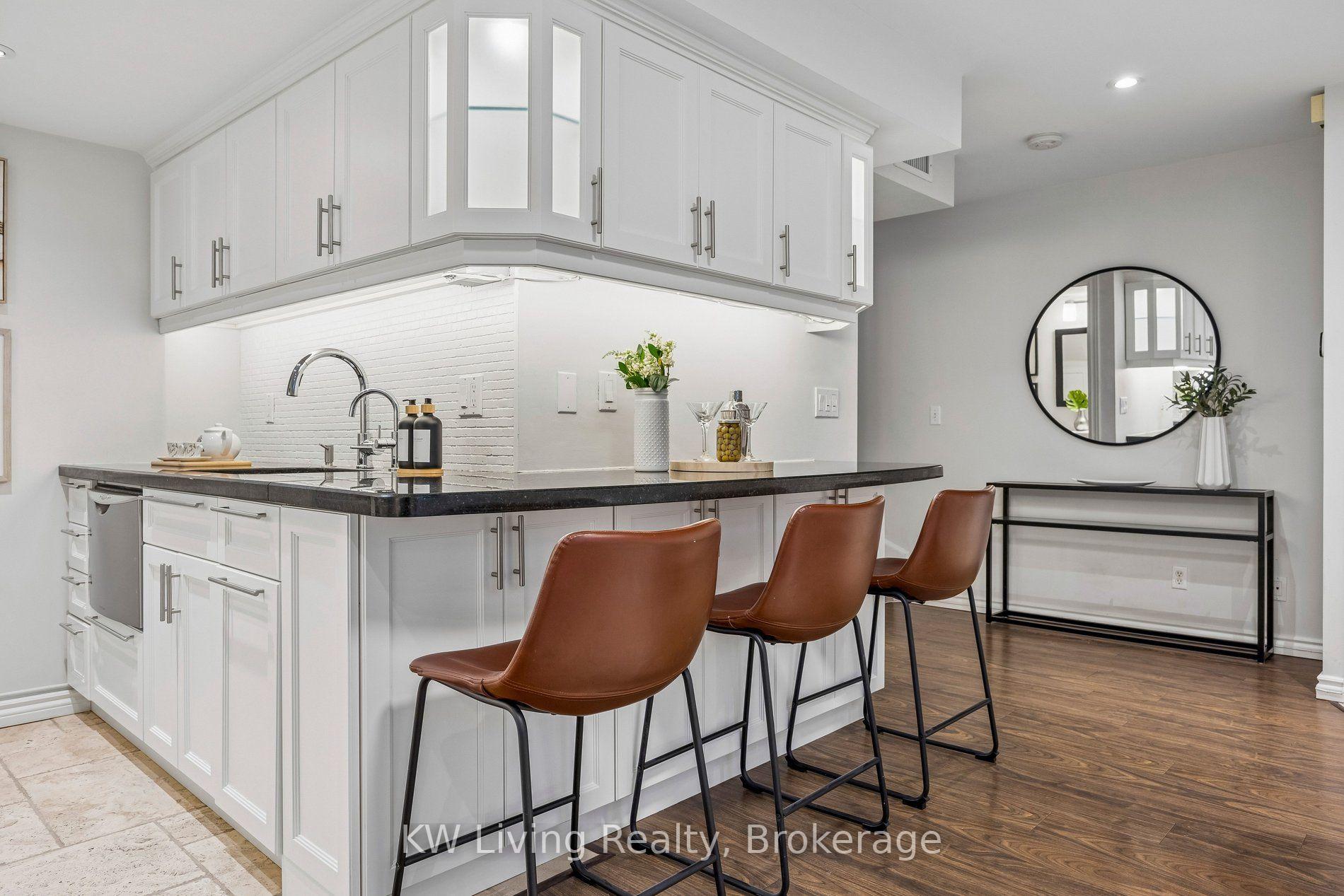 Photo 9 of Unit 3, 87 Lillian Street, Toronto, Mount Pleasant West — HOMEH