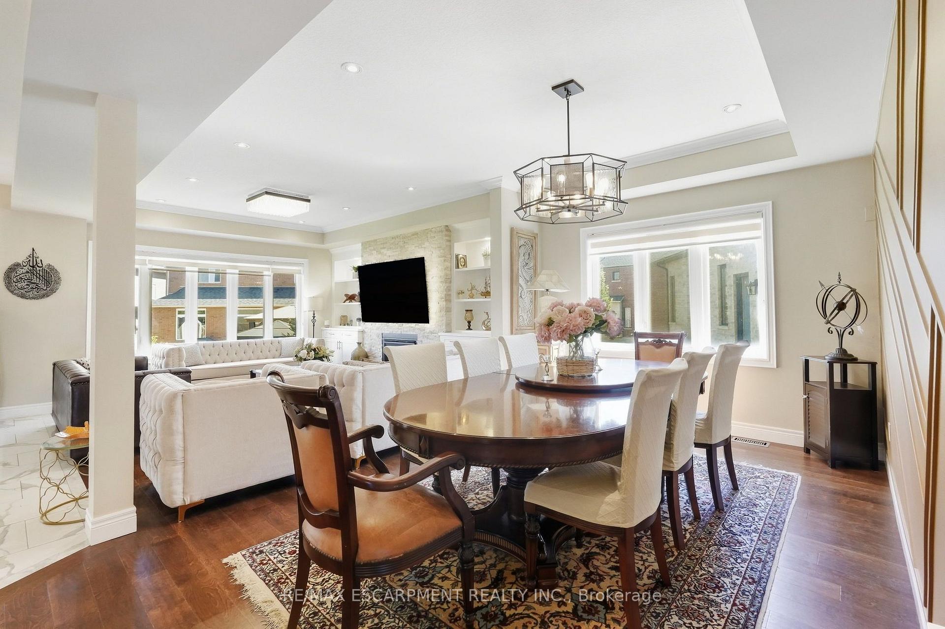Photo 13 of 88 Eringate Court, Hamilton, Stoney Creek Mountain — HOMEH