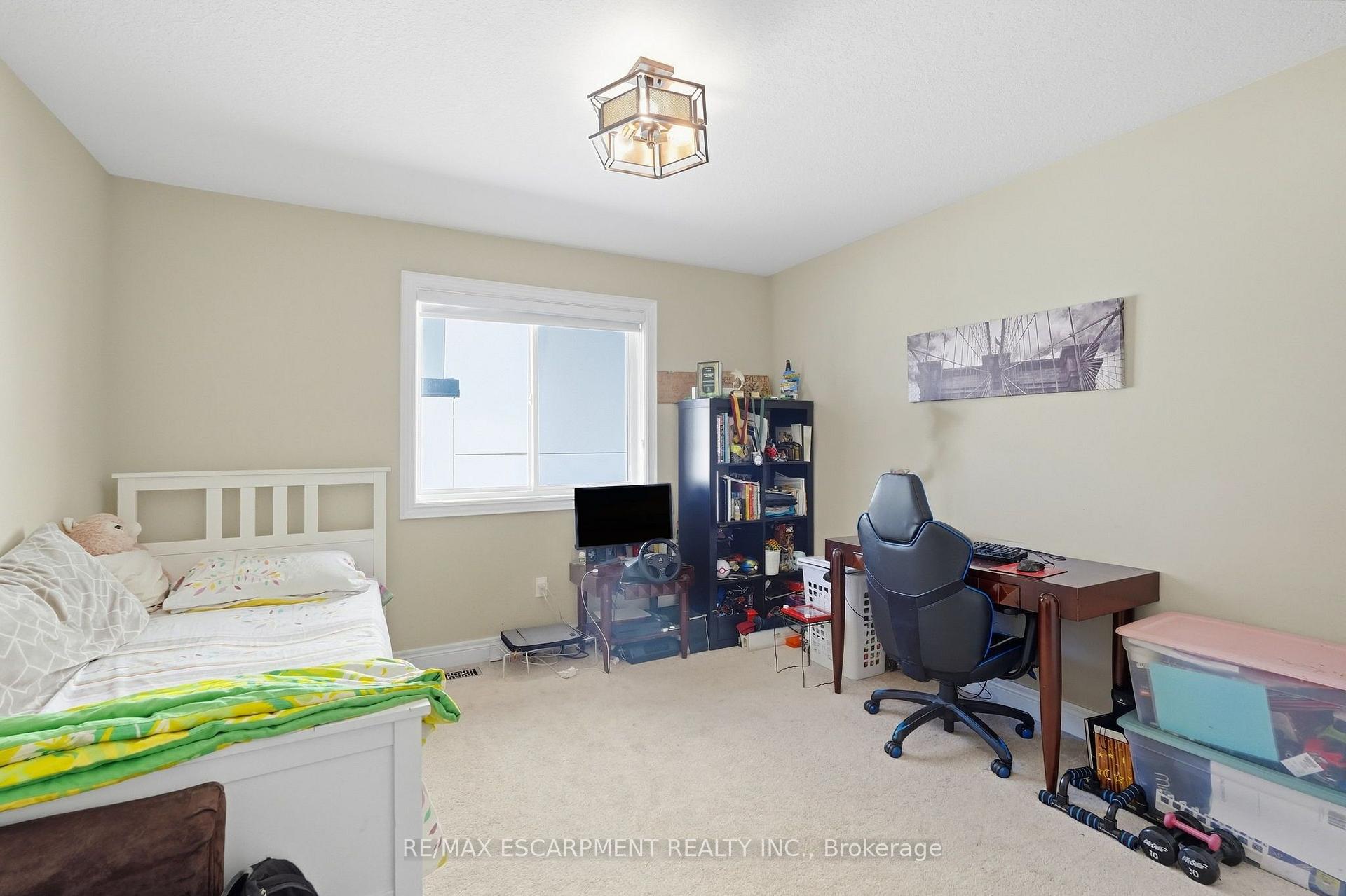 Photo 34 of 88 Eringate Court, Hamilton, Stoney Creek Mountain — HOMEH