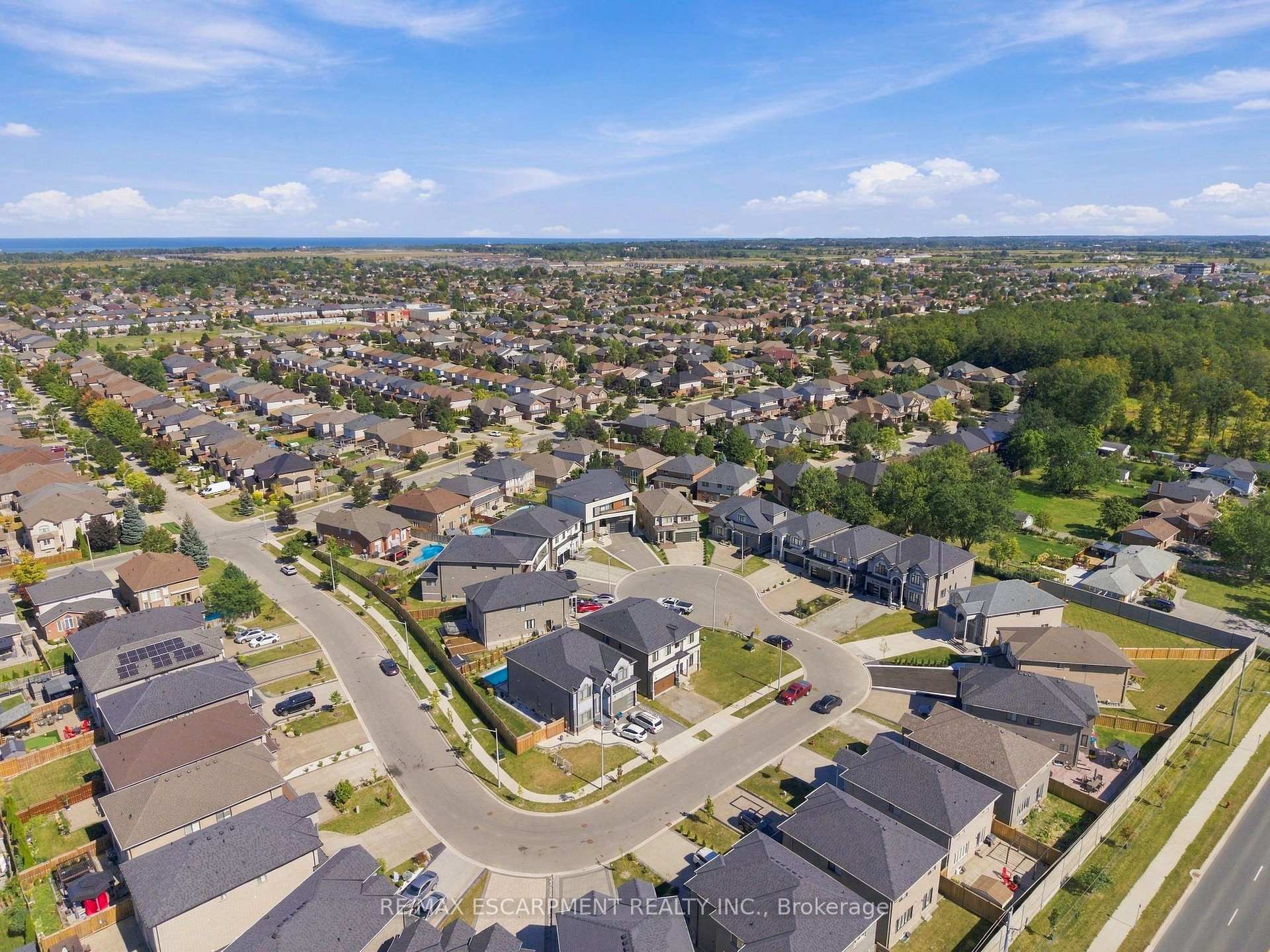 Photo 46 of 88 Eringate Court, Hamilton, Stoney Creek Mountain — HOMEH