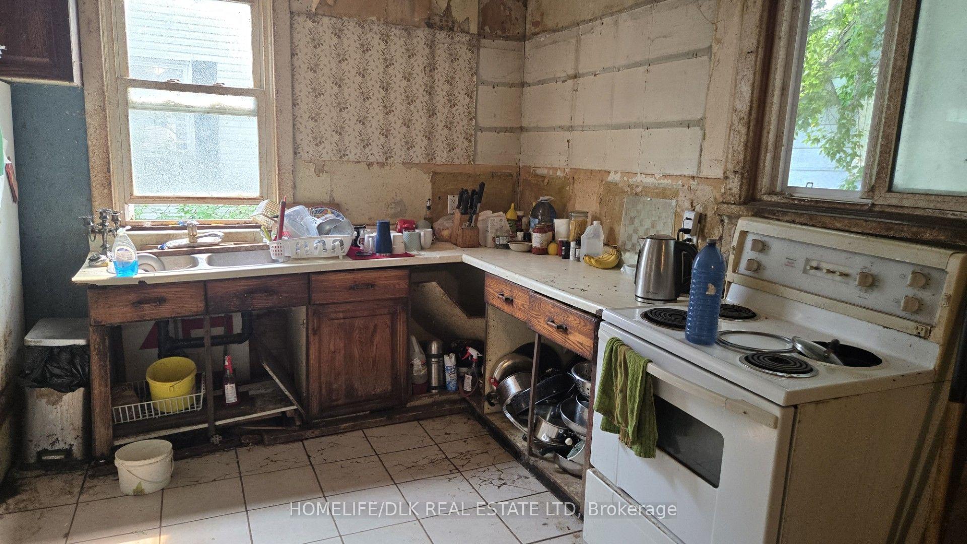 Photo 4 of 24 Centre Street N, Edwardsburgh/Cardinal, Edwardsburgh/Cardinal Twp — HOMEH