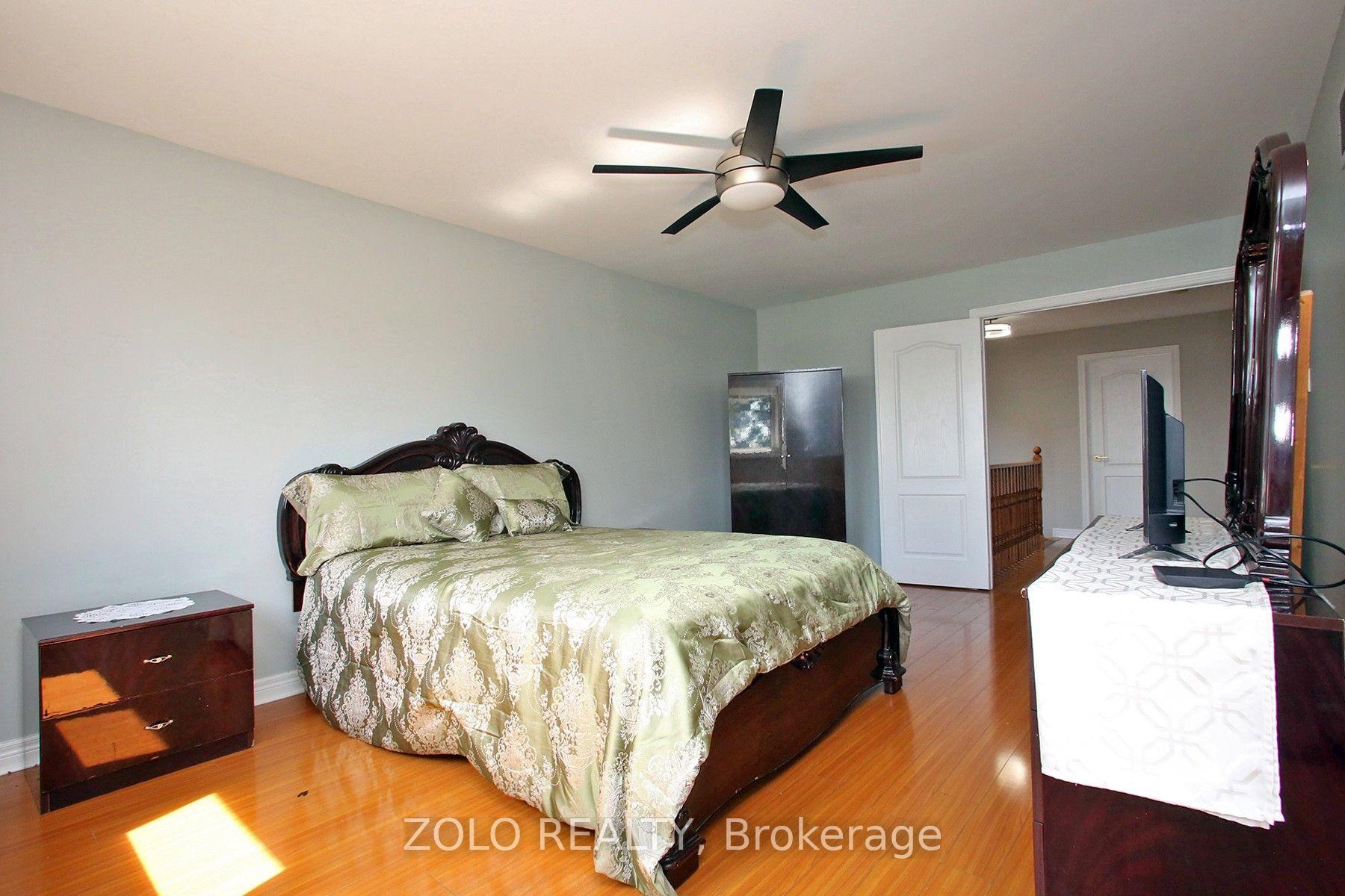 Photo 9 of 37 Sewells Lane S, Brampton, Fletcher's Meadow — HOMEH