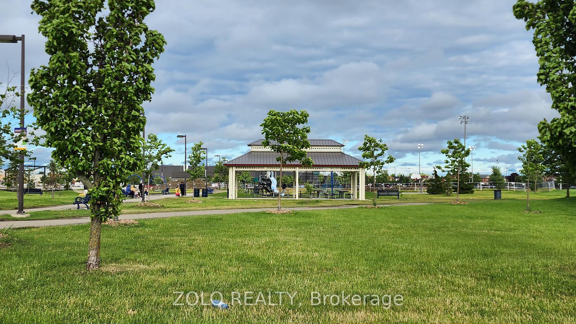 Photo 20 of 37 Sewells Lane S, Brampton, Fletcher's Meadow — HOMEH