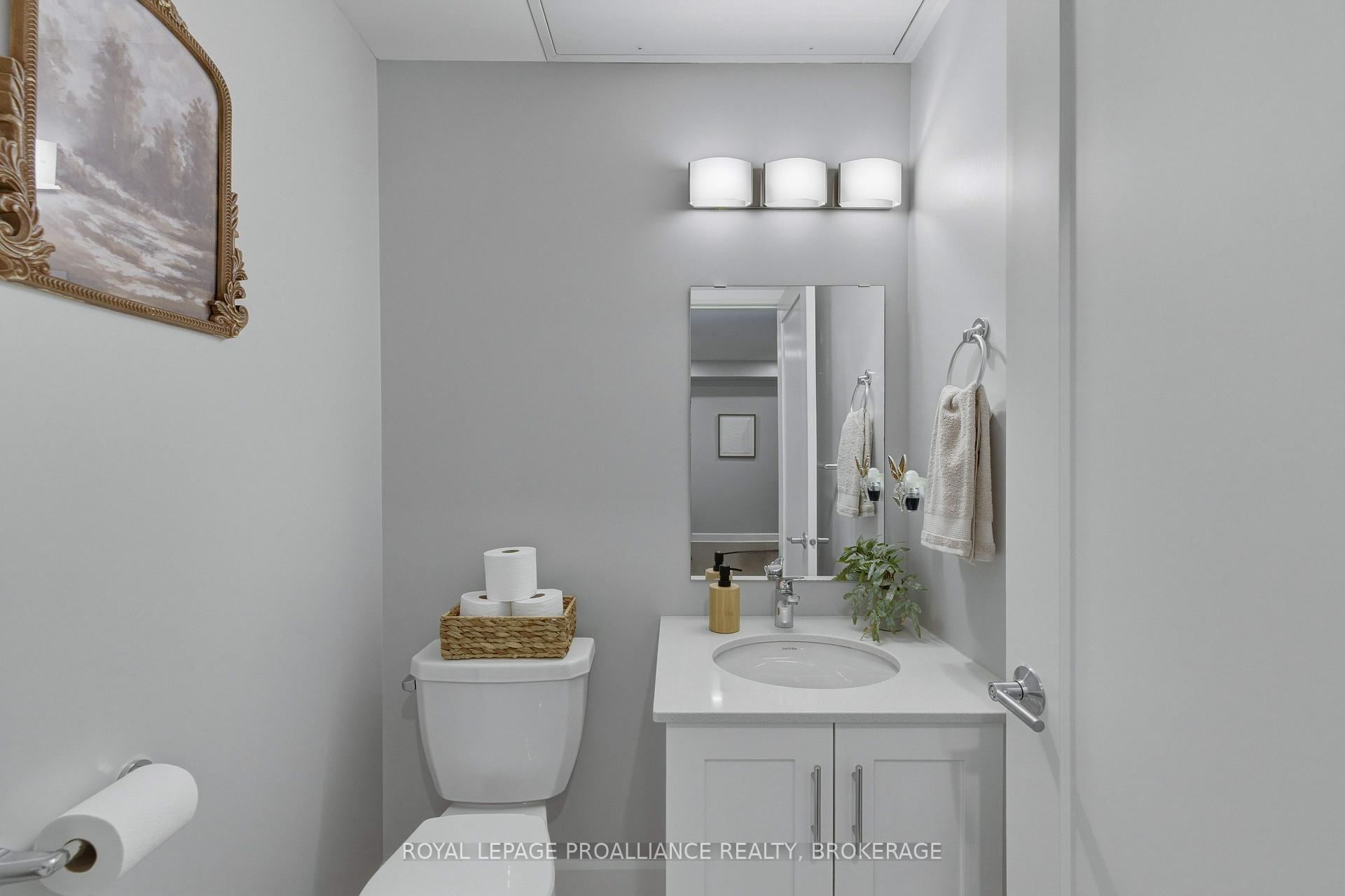 Photo 13 of Unit 218, 129B South Street, Gananoque, Gananoque — HOMEH