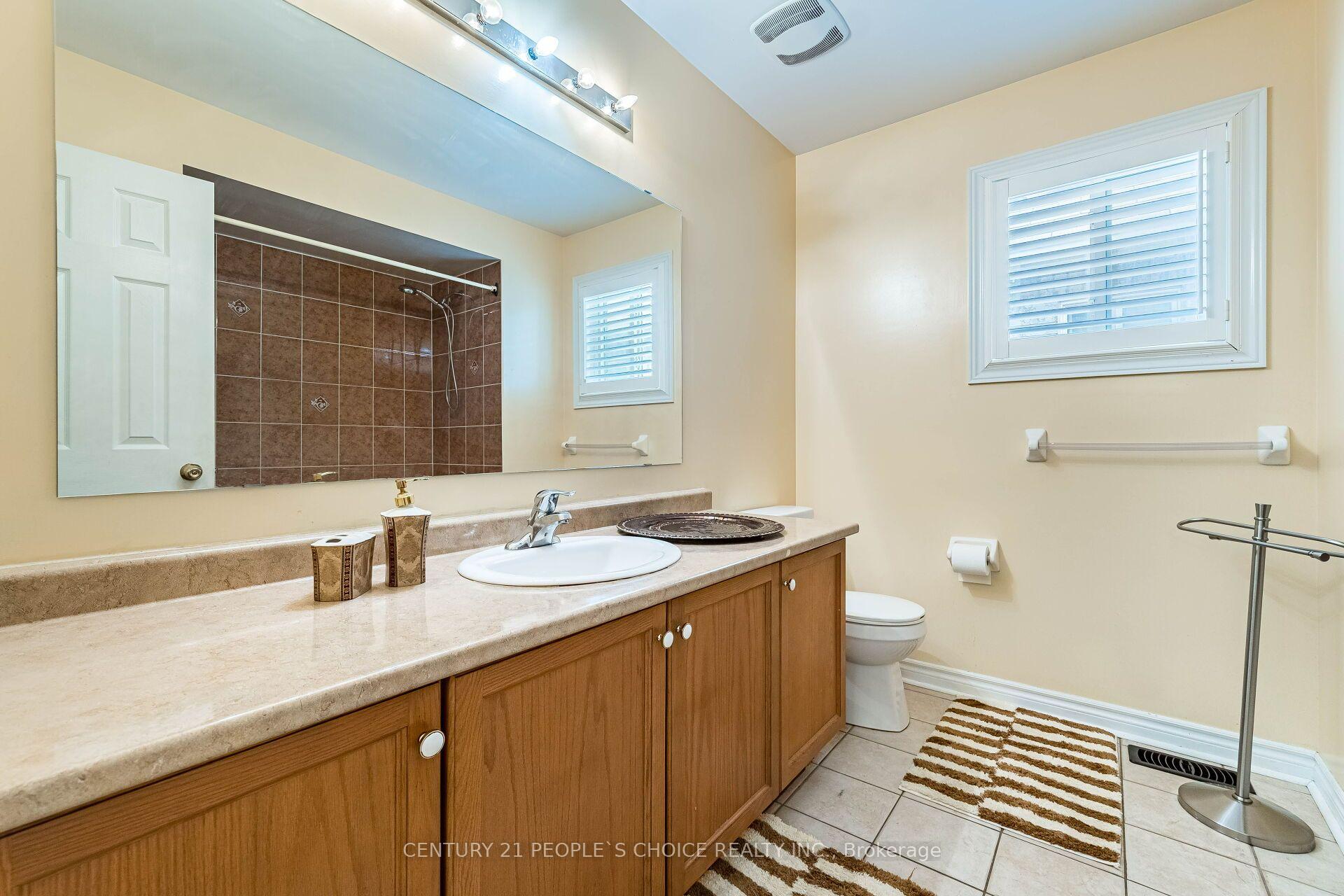 Photo 22 of 233 Vellore Avenue, Vaughan, Vellore Village — HOMEH