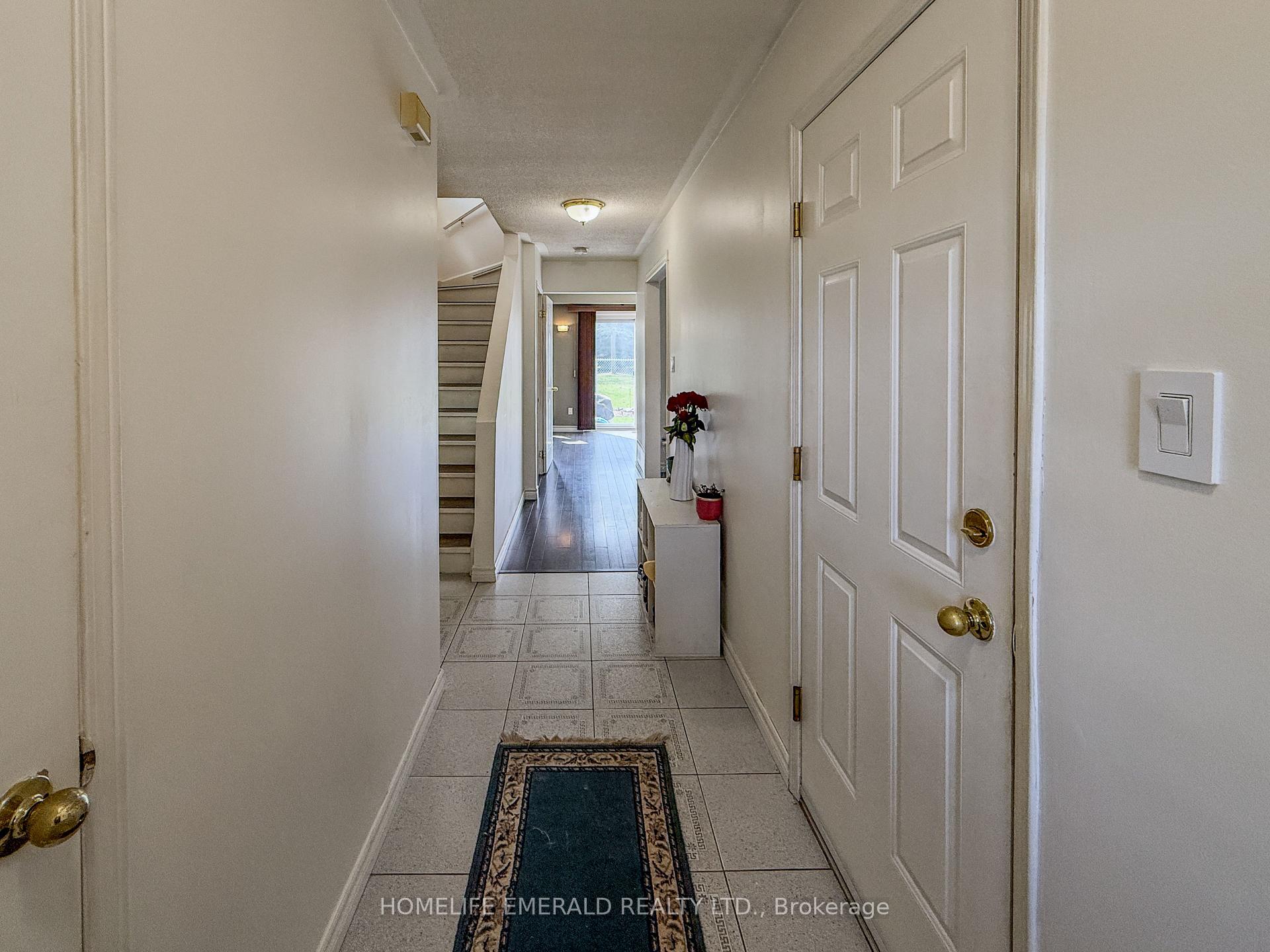 Photo 5 of 1 Potter Crescent, New Tecumseth, Tottenham — HOMEH
