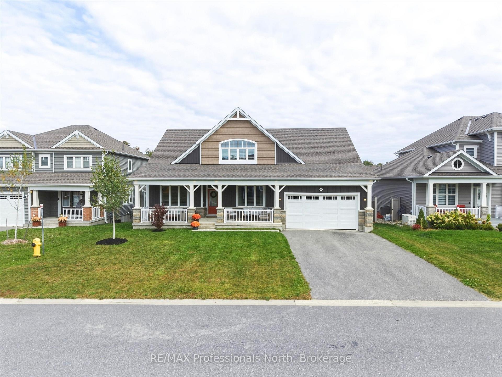 Photo 2 of 42 Chambery Street, Bracebridge, Macaulay — HOMEH