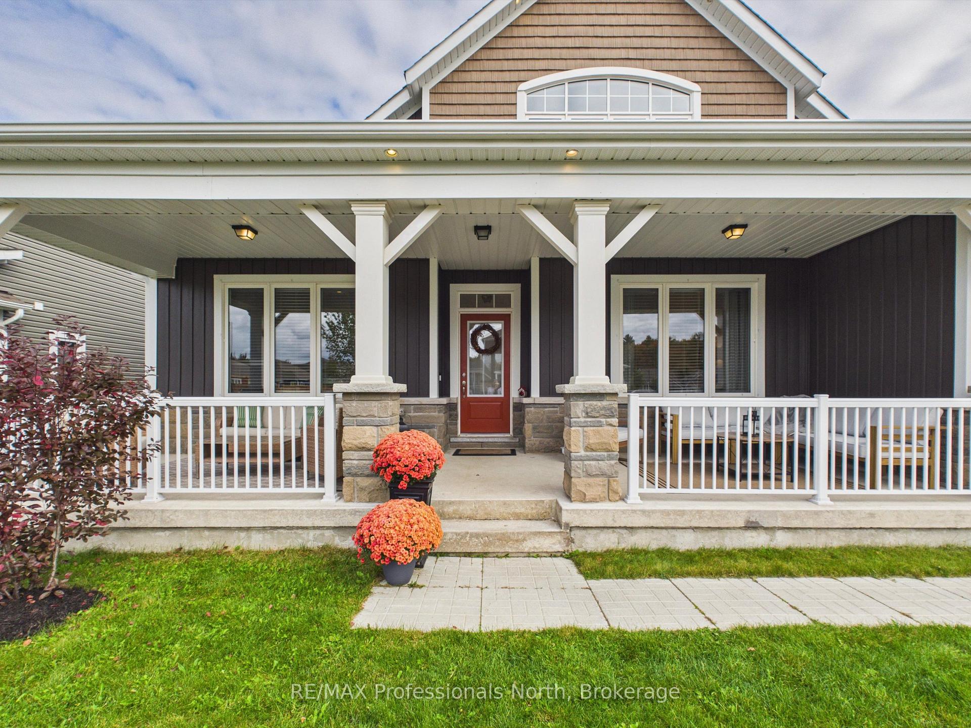 Photo 3 of 42 Chambery Street, Bracebridge, Macaulay — HOMEH