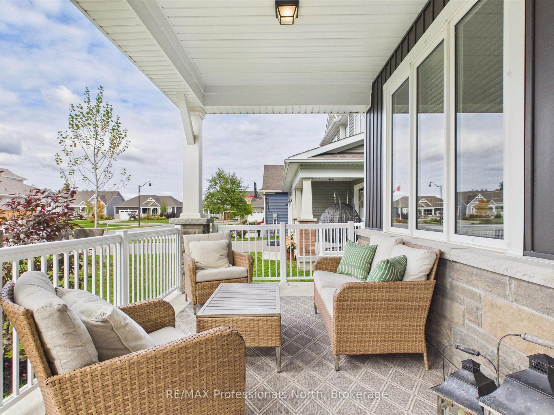 Photo 5 of 42 Chambery Street, Bracebridge, Macaulay — HOMEH