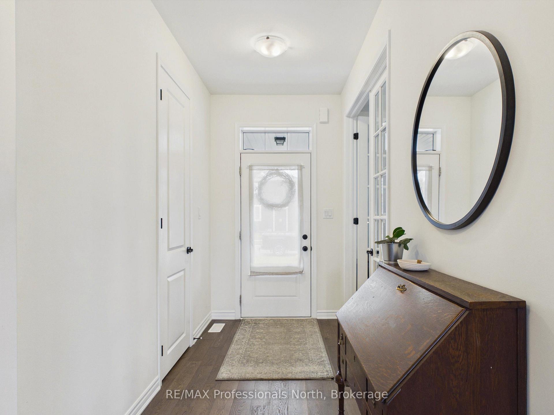 Photo 7 of 42 Chambery Street, Bracebridge, Macaulay — HOMEH