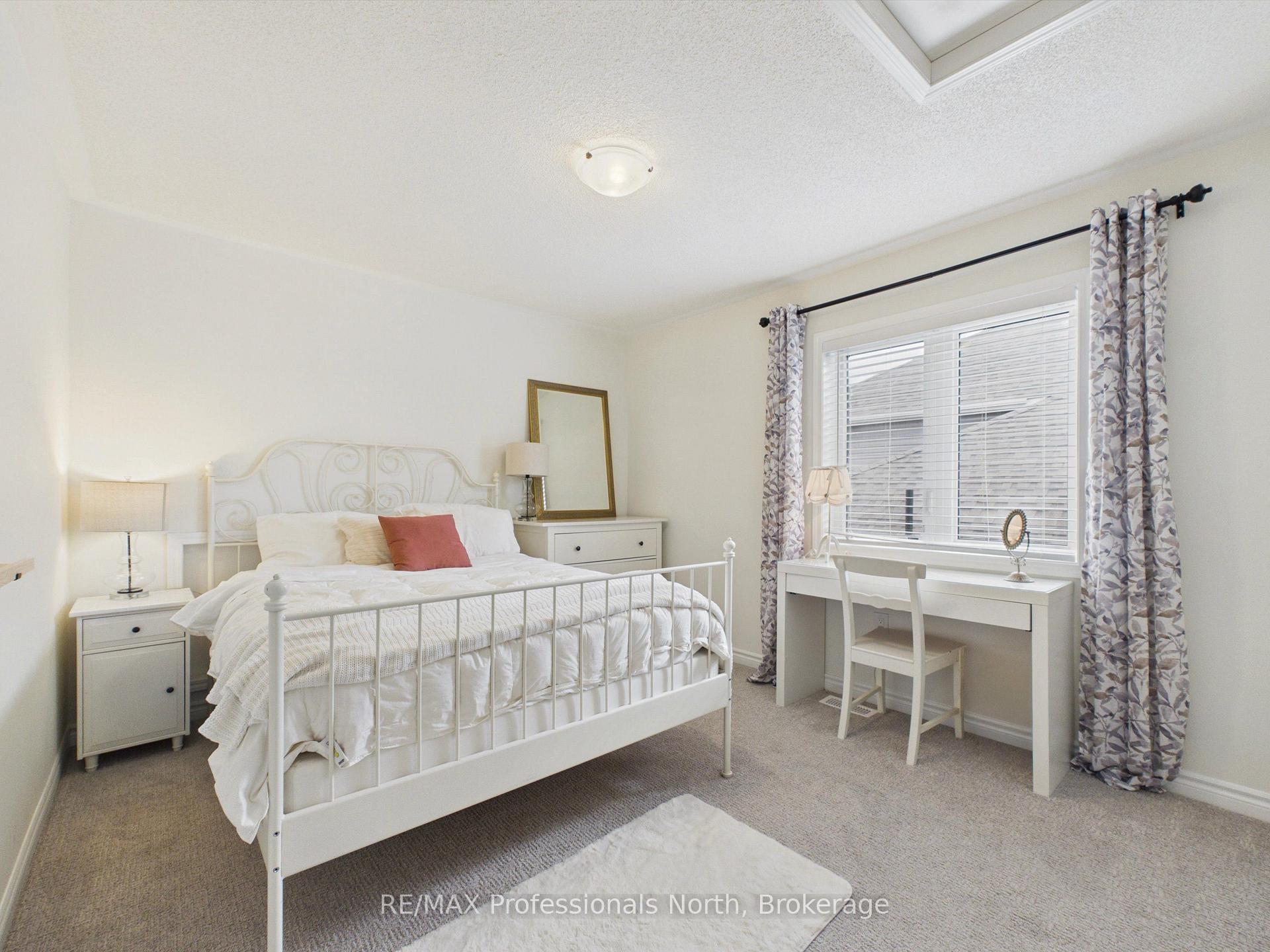 Photo 31 of 42 Chambery Street, Bracebridge, Macaulay — HOMEH
