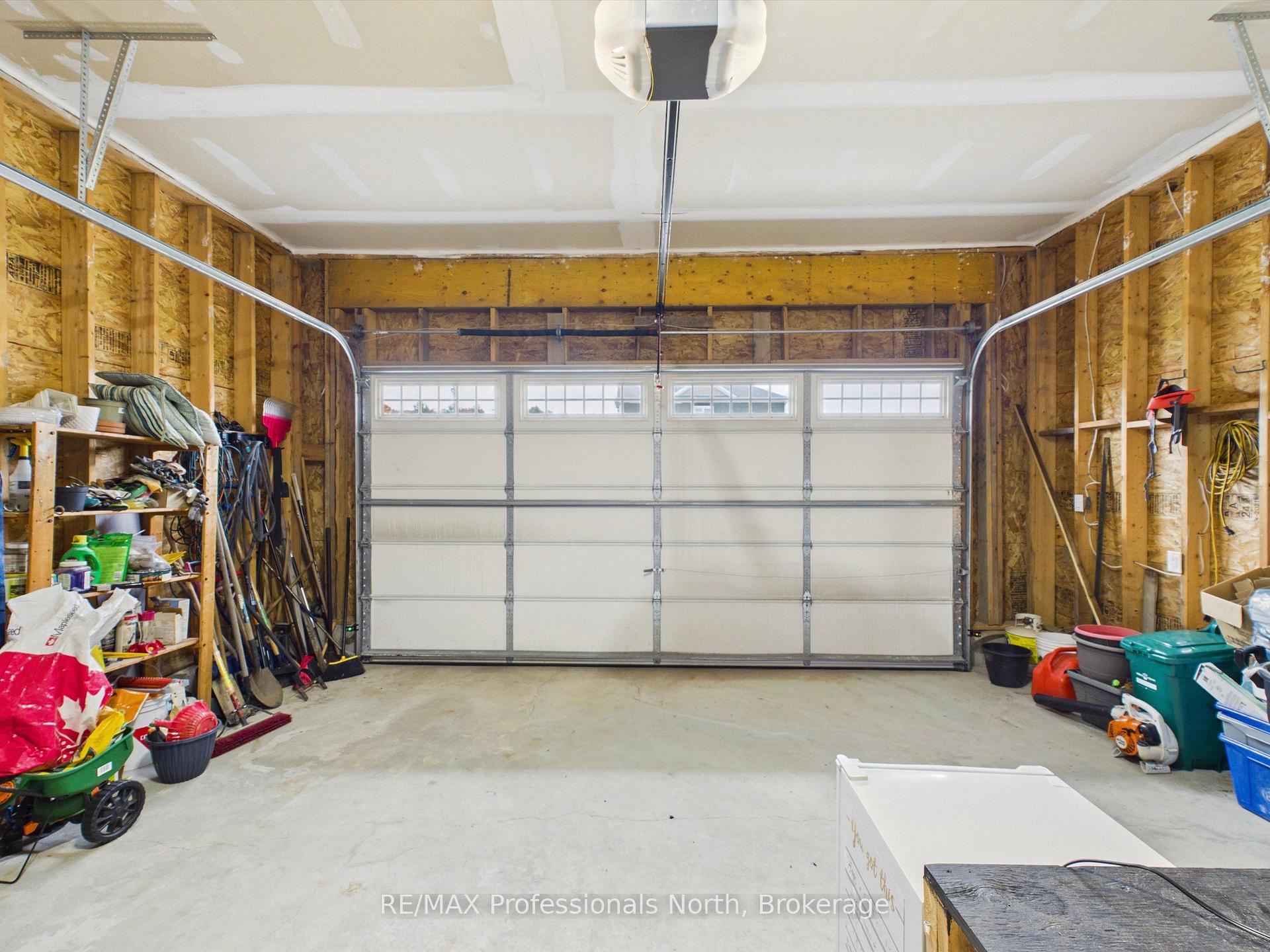 Photo 35 of 42 Chambery Street, Bracebridge, Macaulay — HOMEH