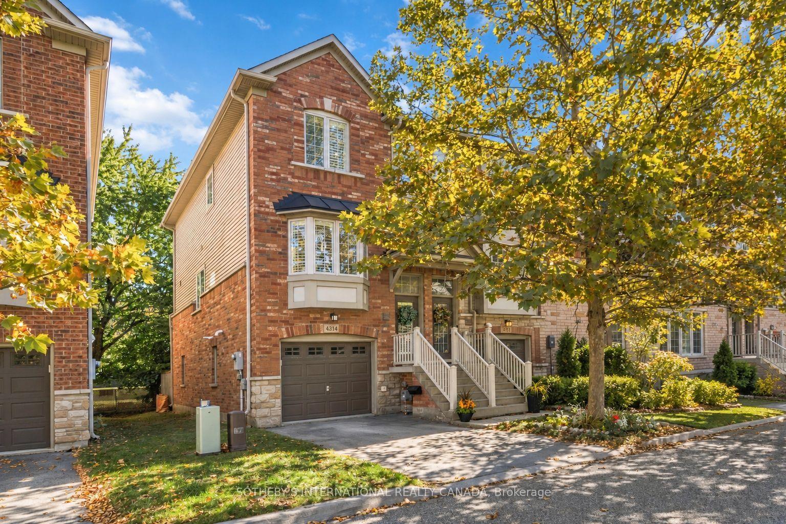 Photo 2 of 4314 Ingram Common, Burlington, Shoreacres — HOMEH
