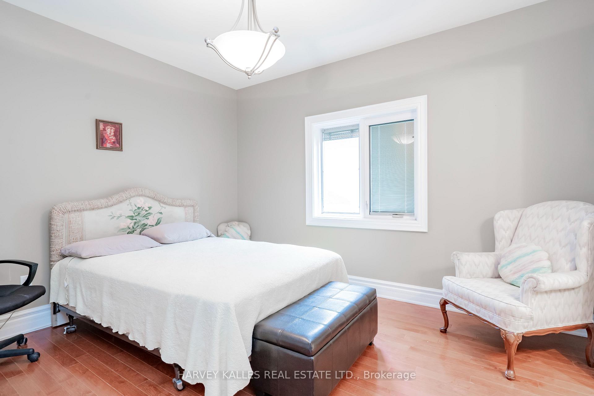 Photo 26 of 2370 Hammond Road, Mississauga, Sheridan — HOMEH