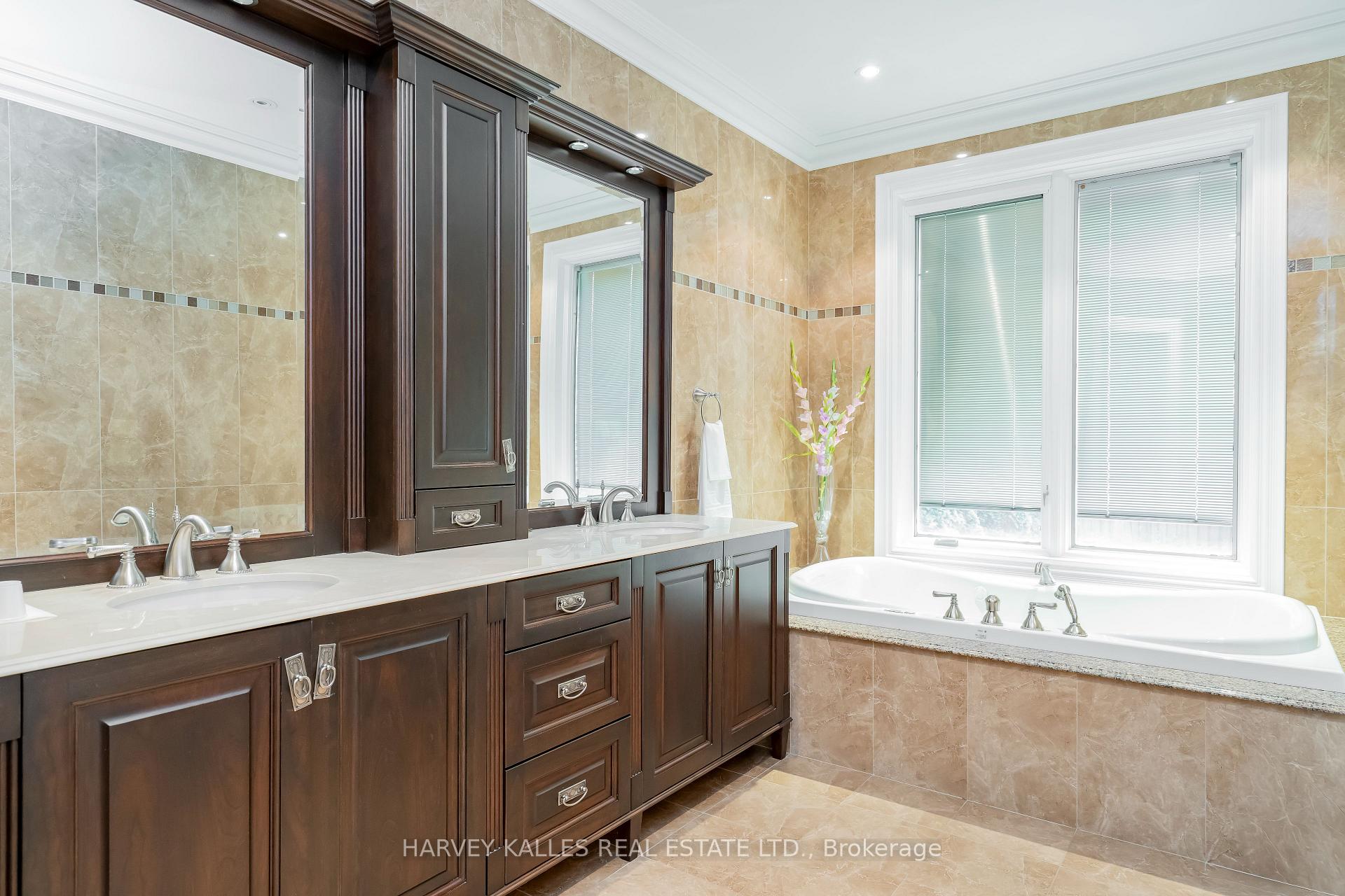 Photo 31 of 2370 Hammond Road, Mississauga, Sheridan — HOMEH