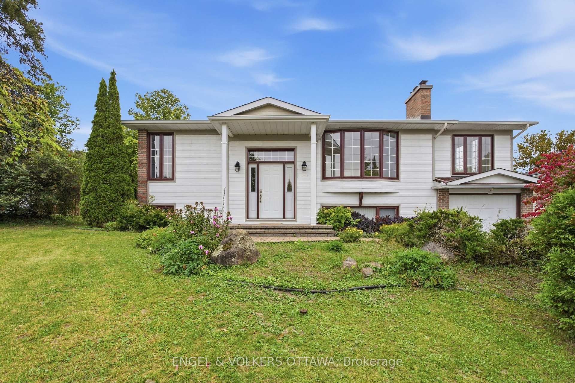 Photo of 5293 Mclean Crescent