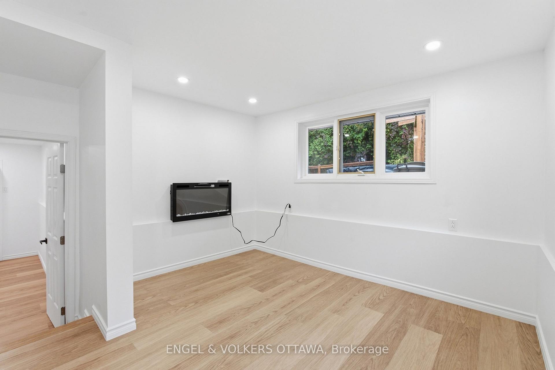 Photo 36 of 5293 Mclean Crescent, Ottawa, Manotick Long Island & Nicholls Island — HOMEH