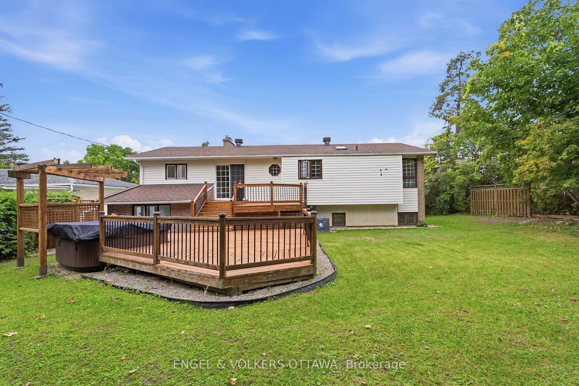 Photo 40 of 5293 Mclean Crescent, Ottawa, Manotick Long Island & Nicholls Island — HOMEH