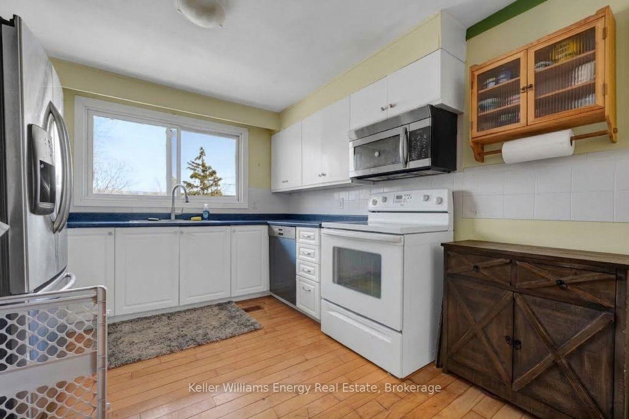 Photo 7 of 741 Ritson Road S, Oshawa, Lakeview — HOMEH