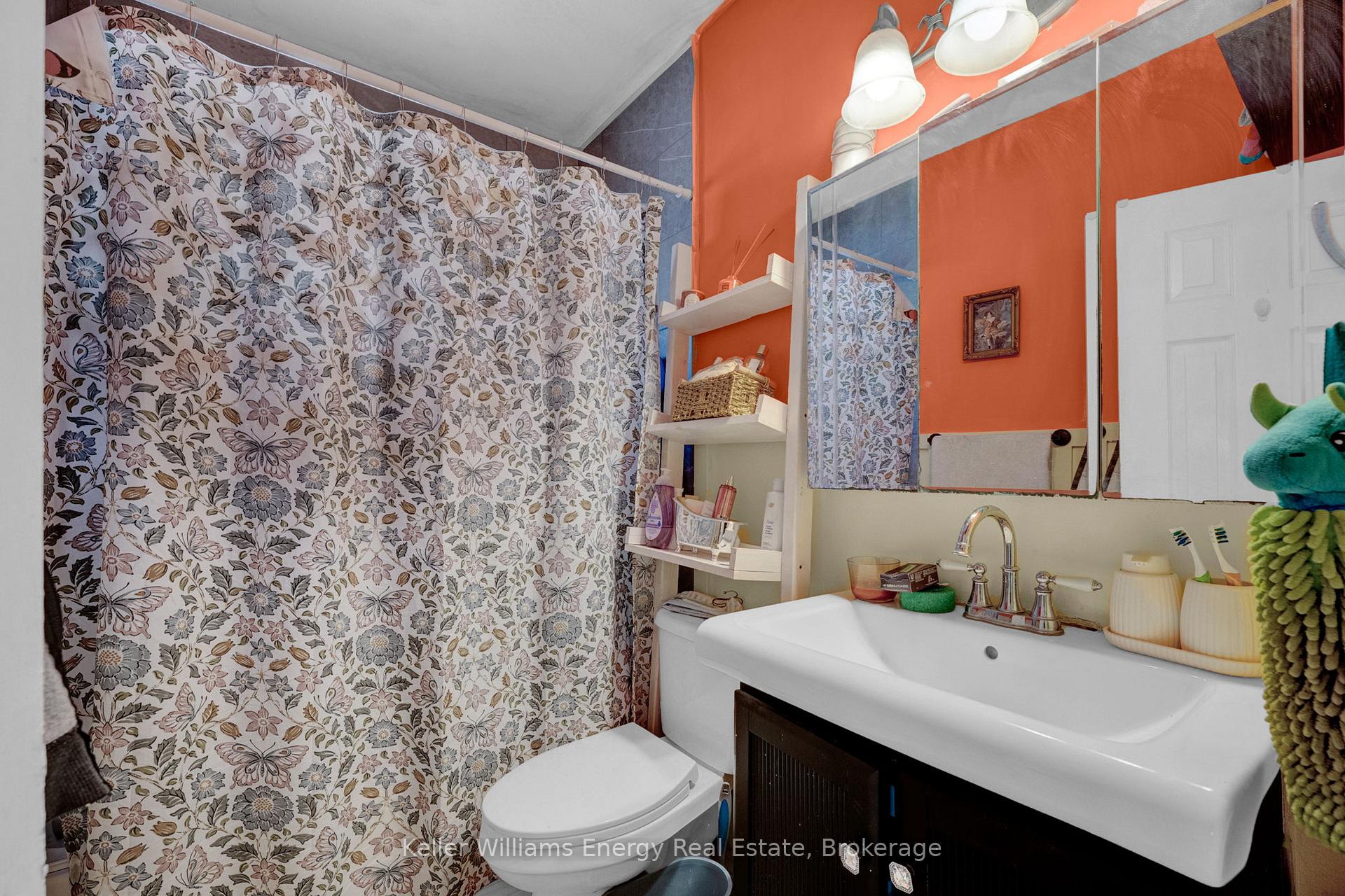 Photo 13 of 741 Ritson Road S, Oshawa, Lakeview — HOMEH