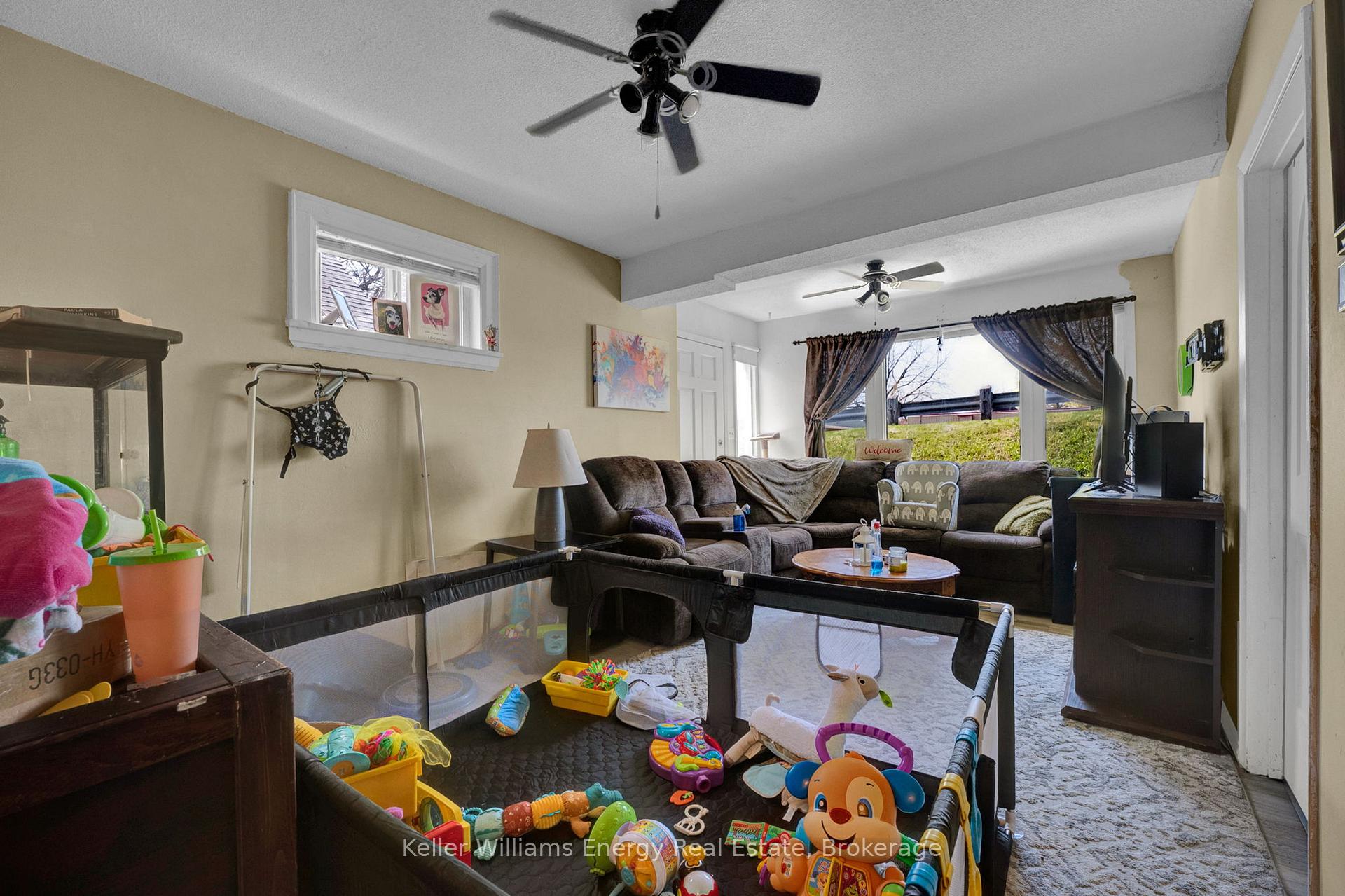 Photo 14 of 741 Ritson Road S, Oshawa, Lakeview — HOMEH