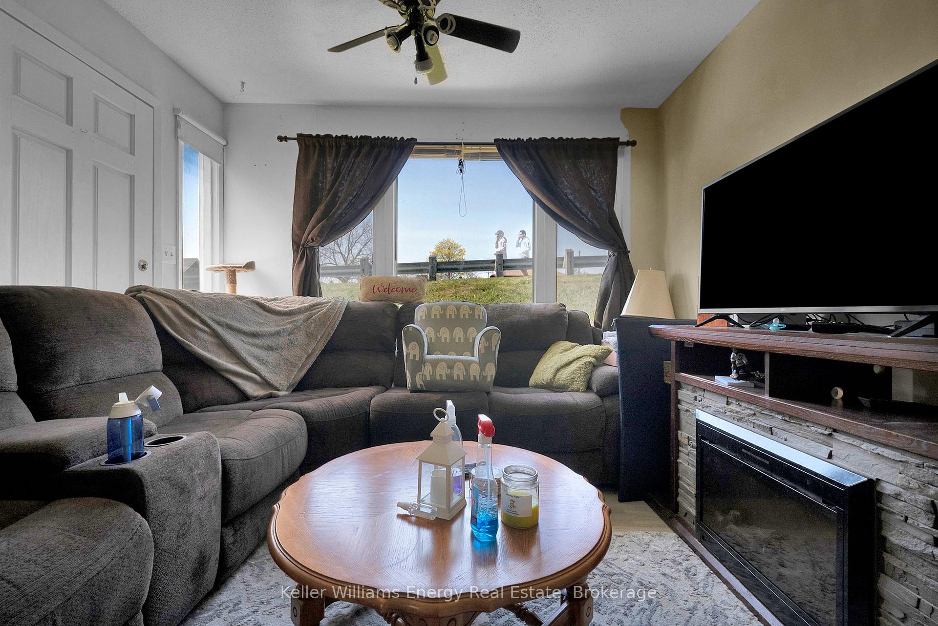 Photo 16 of 741 Ritson Road S, Oshawa, Lakeview — HOMEH