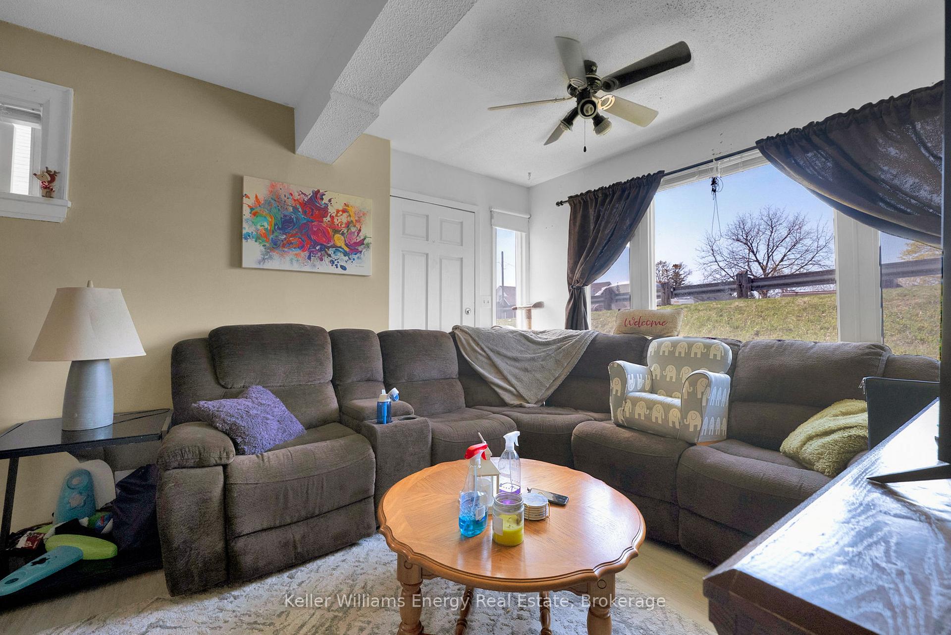 Photo 18 of 741 Ritson Road S, Oshawa, Lakeview — HOMEH