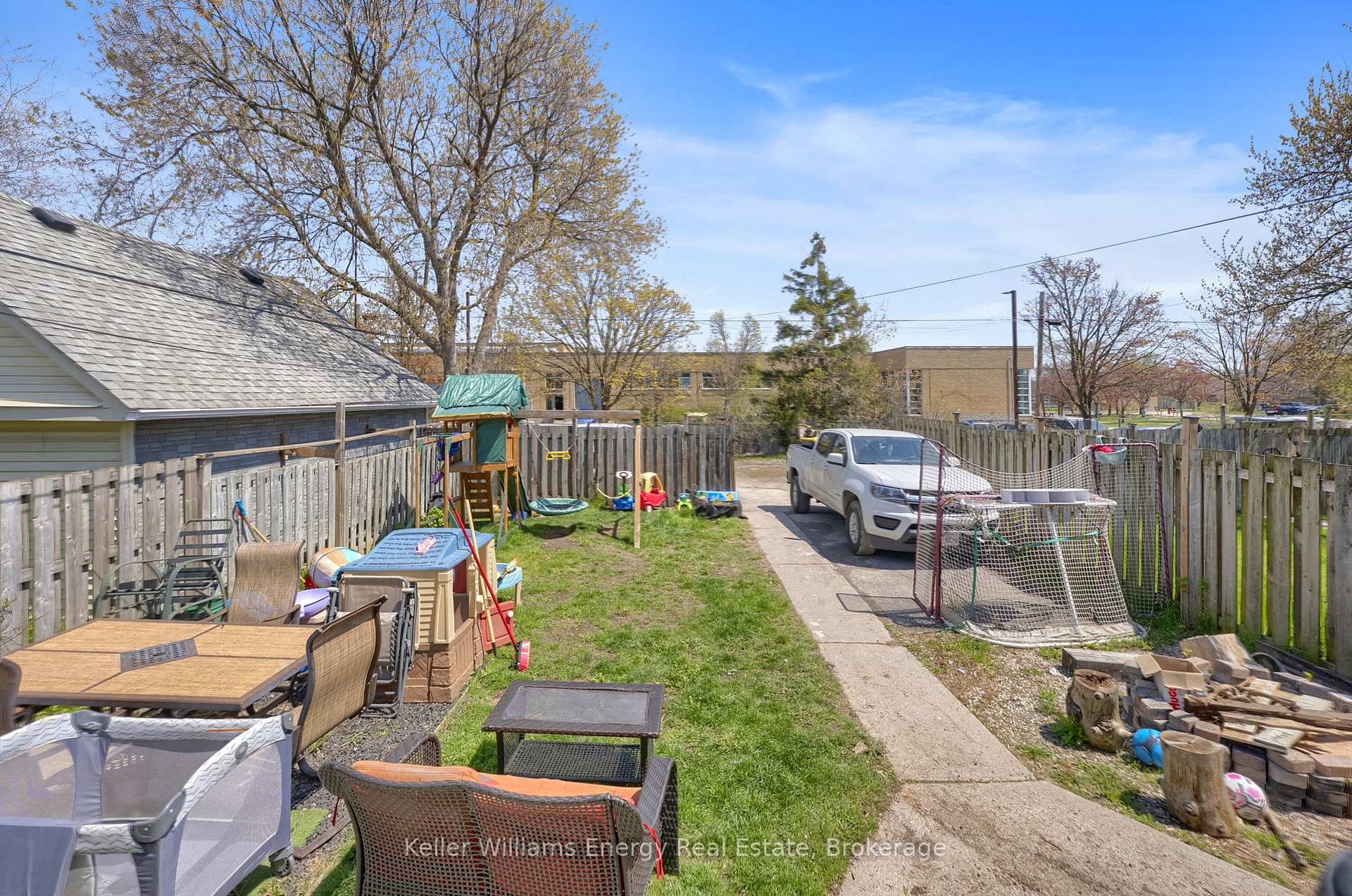 Photo 43 of 741 Ritson Road S, Oshawa, Lakeview — HOMEH