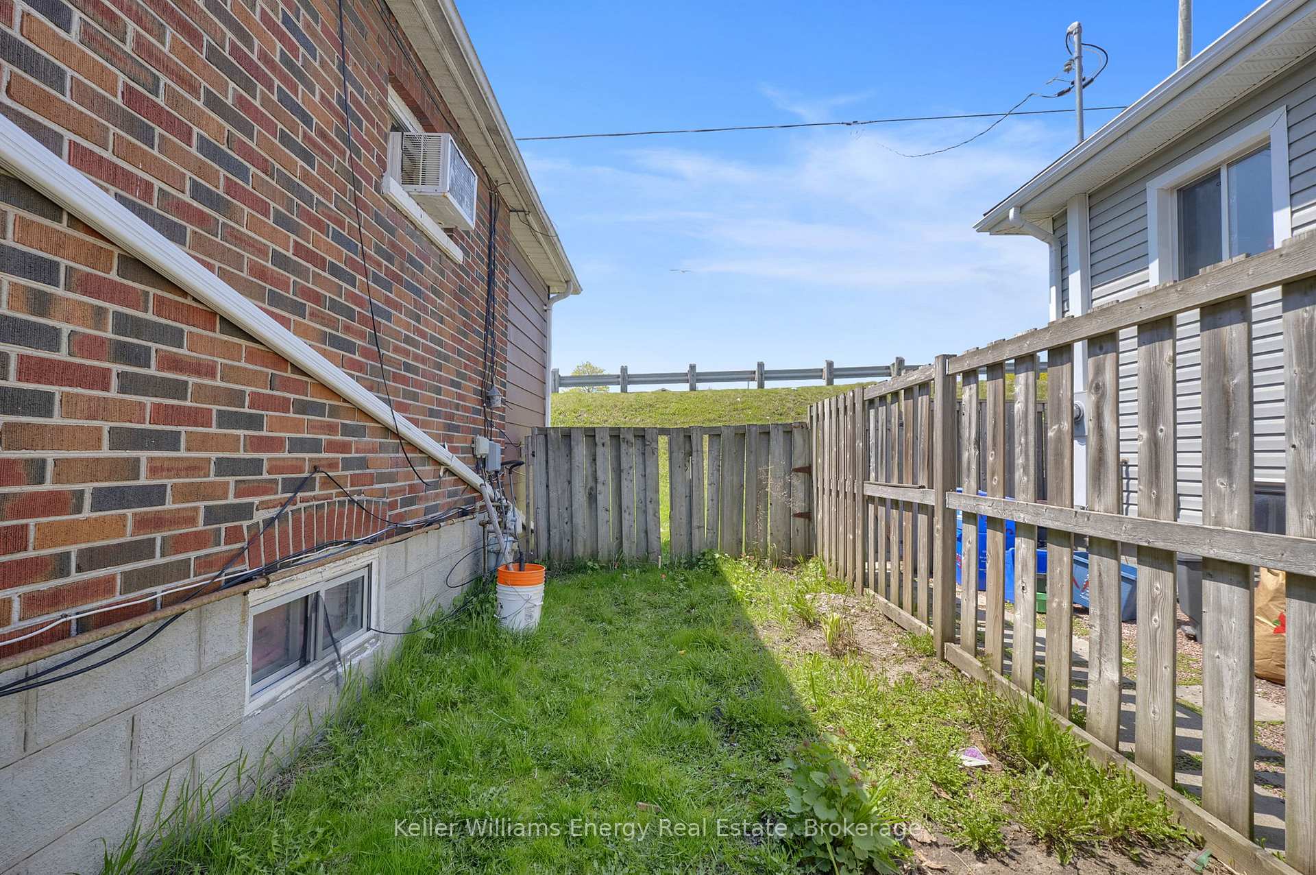 Photo 45 of 741 Ritson Road S, Oshawa, Lakeview — HOMEH