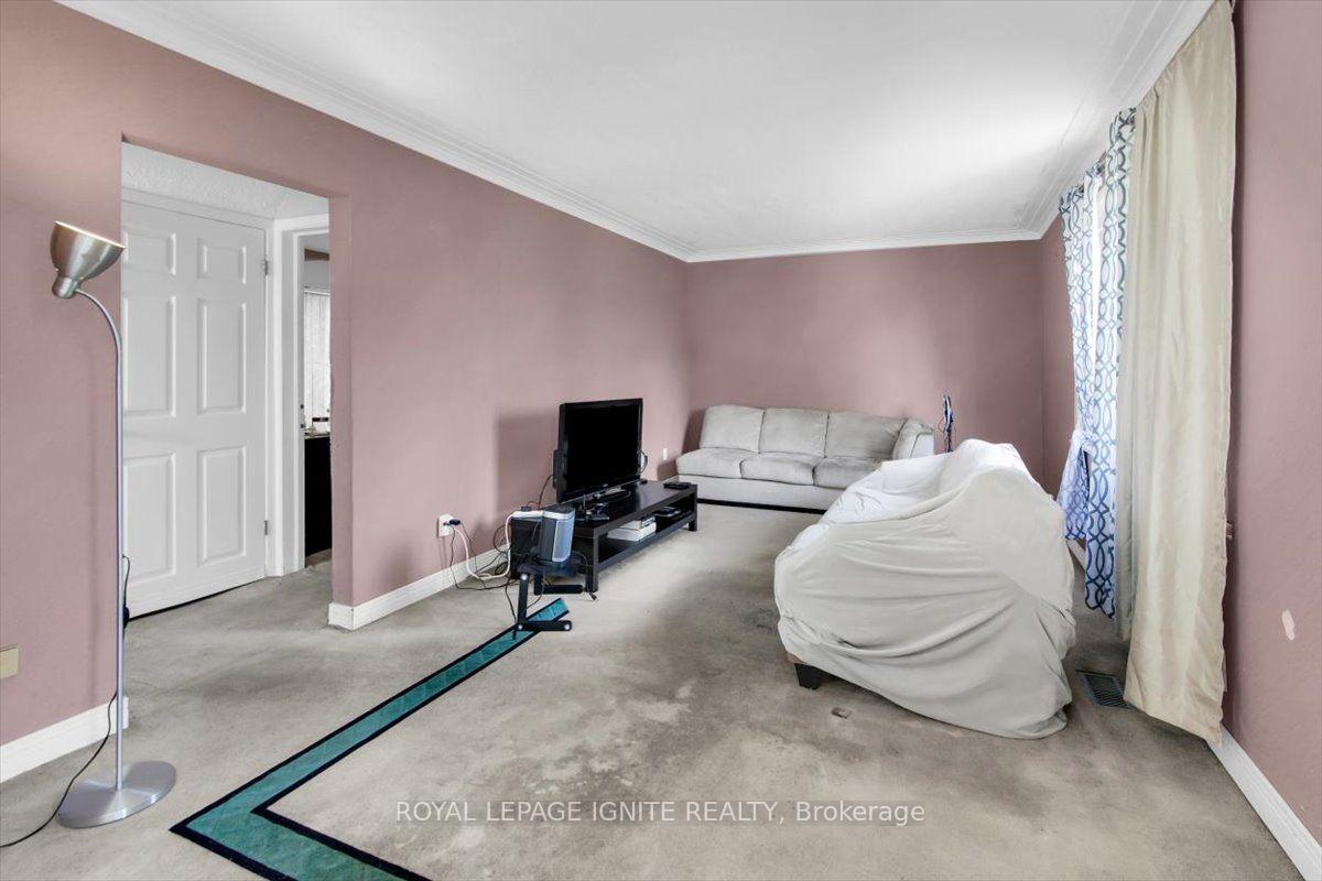 Photo 4 of 76 Celeste Drive, Scarborough, West Hill — HOMEH